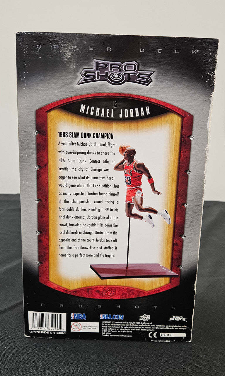 2009 Upper Deck Pro Shots Michael Jordan 1988 Slam Dunk Champion Figure W/ Card