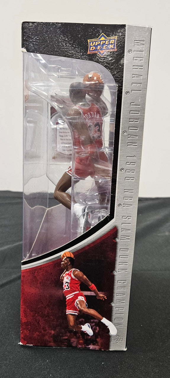 2009 Upper Deck Pro Shots Michael Jordan 1988 Slam Dunk Champion Figure W/ Card