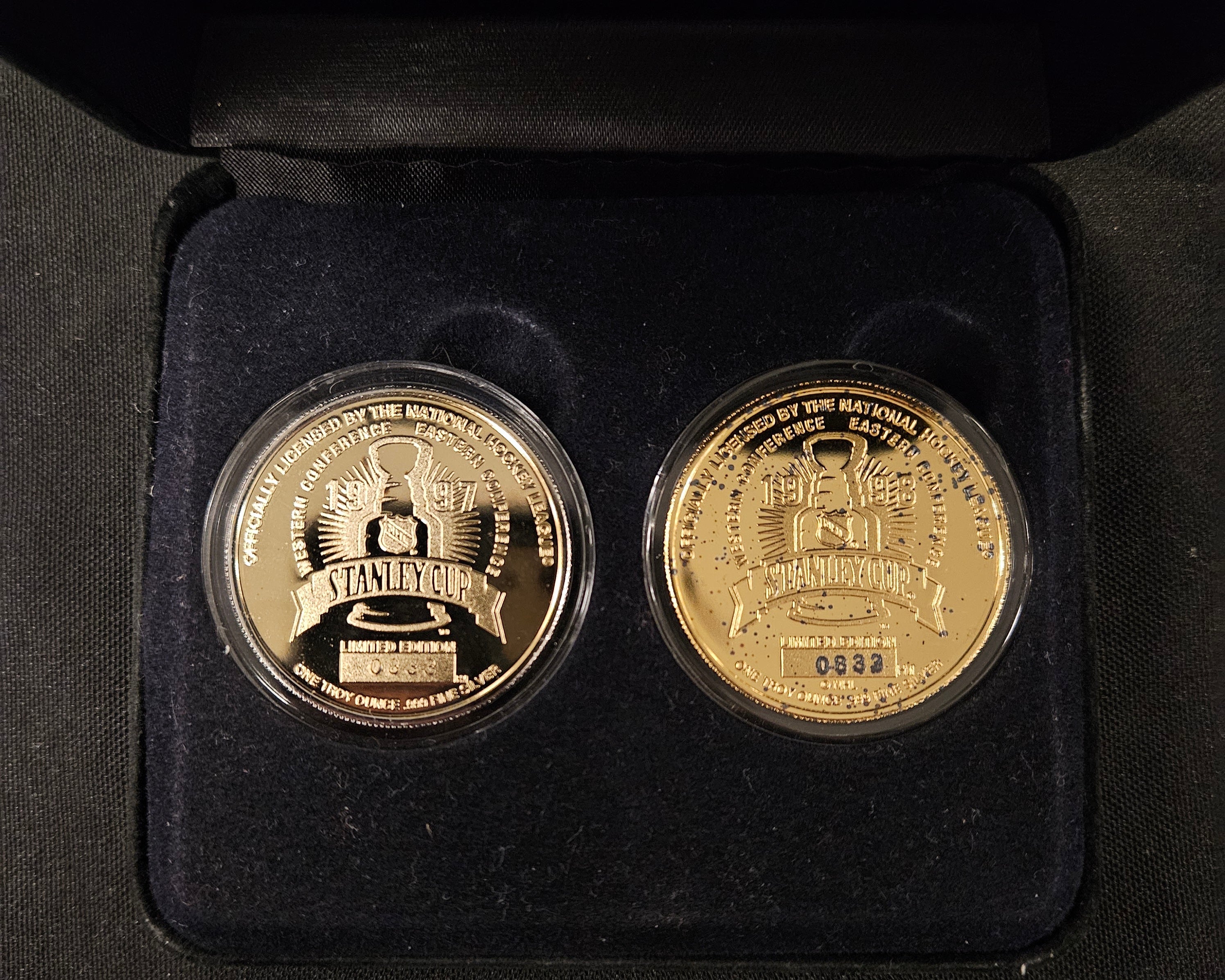 Highland Mint Red Wings Back-To-Back 1 Troy Ounce .999 Fine Silver 2-Coin Set