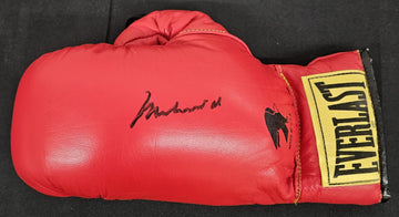 Muhammad Ali Signed Autographed Everlast Boxing Glove JSA Authentic *770