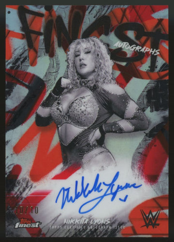 2025 Topps Finest WWE Nikkita Lyons Finest Autographs Black Refractor 10/10 #FA-NKT
