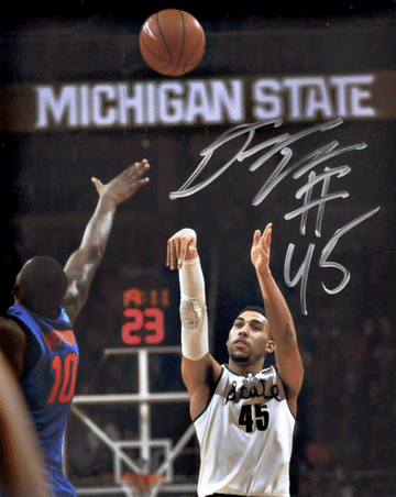 Denzel Valentine Shooting Over A Florida Defender 16x20 Photo