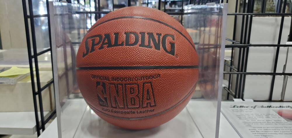 Lebron James High School Autographed Basketball PSA Authentic Spalding NBA