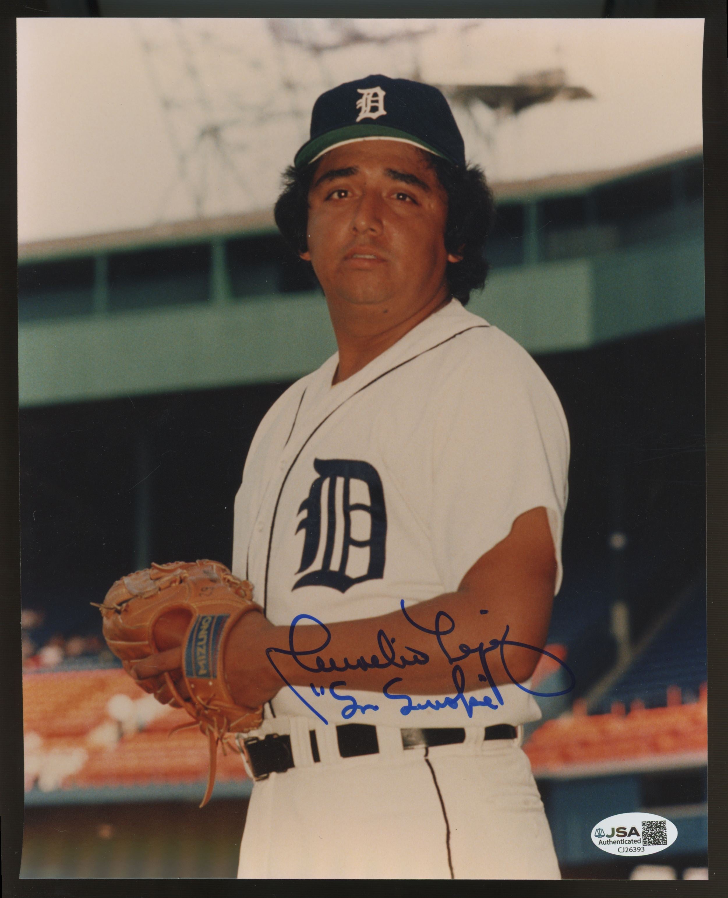 Aurelio Lopez Signed Autographed Inscribed 8x10 Photo "Sr. Smoke" JSA *393