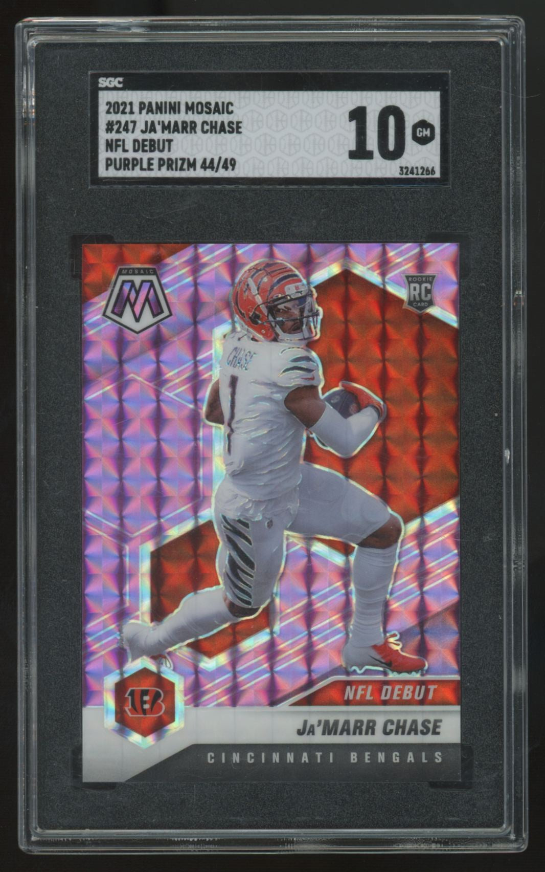 2021 Panini Mosaic Ja'Marr Chase RC NFL Debut Purple Prizm /49 #247 SGC 10