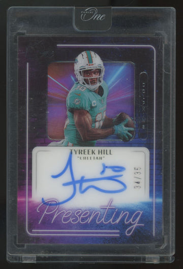 2022 Panini One Tyreek Hill Presenting Auto /35 #191