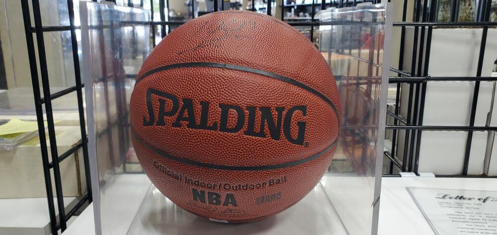 Lebron James High School Autographed Basketball PSA Authentic Spalding NBA