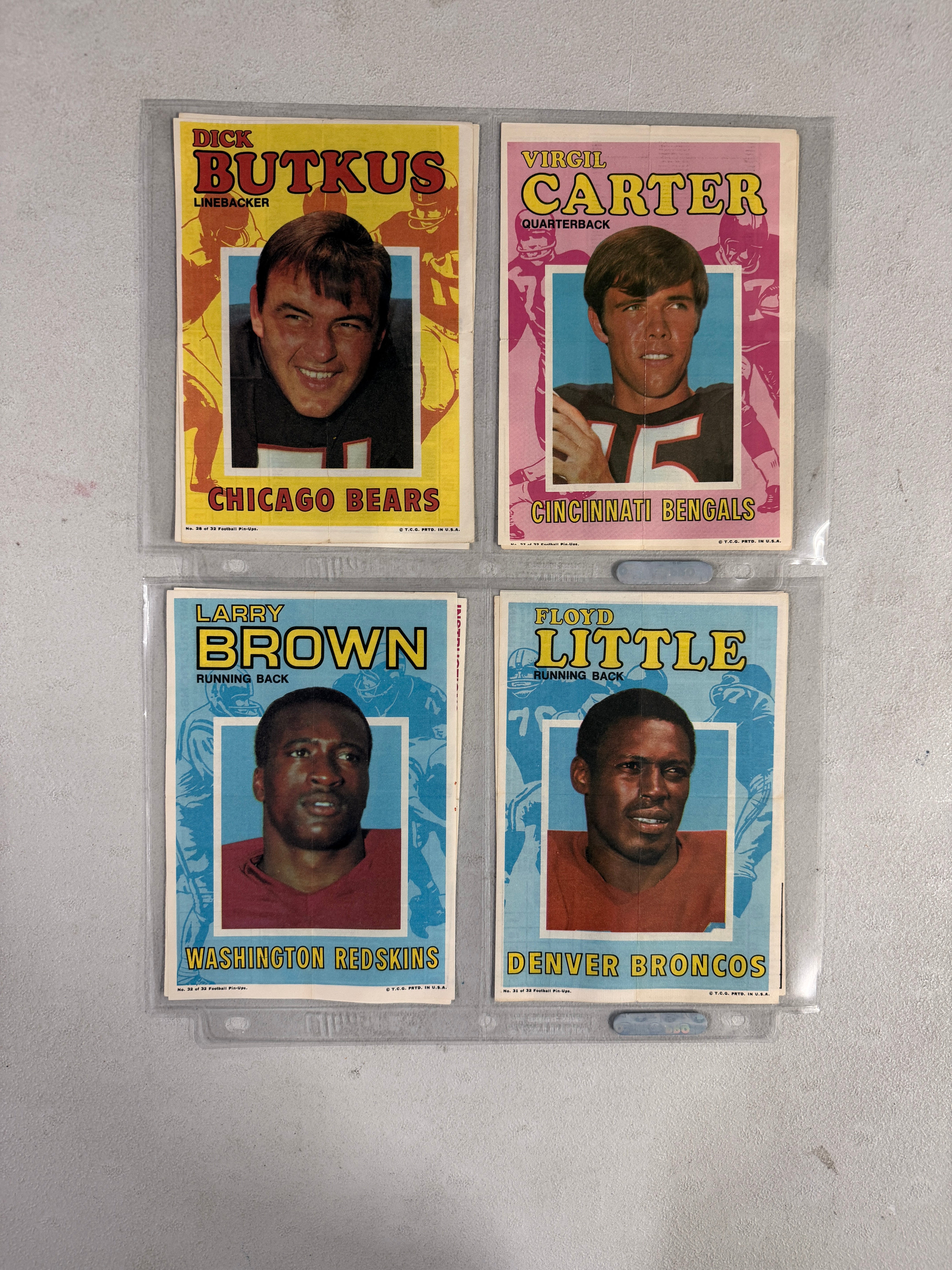 1971 Topps Football Posters Complete Set (32) EX-MT/NM