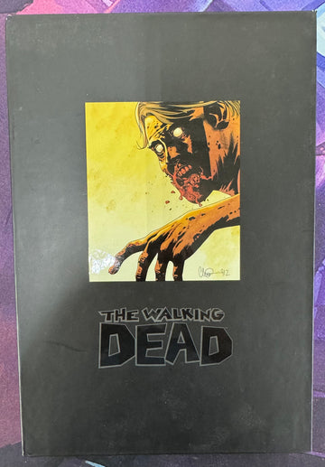 Image The Walking Dead Volume 4 Omnibus Deluxe Edition (A)
