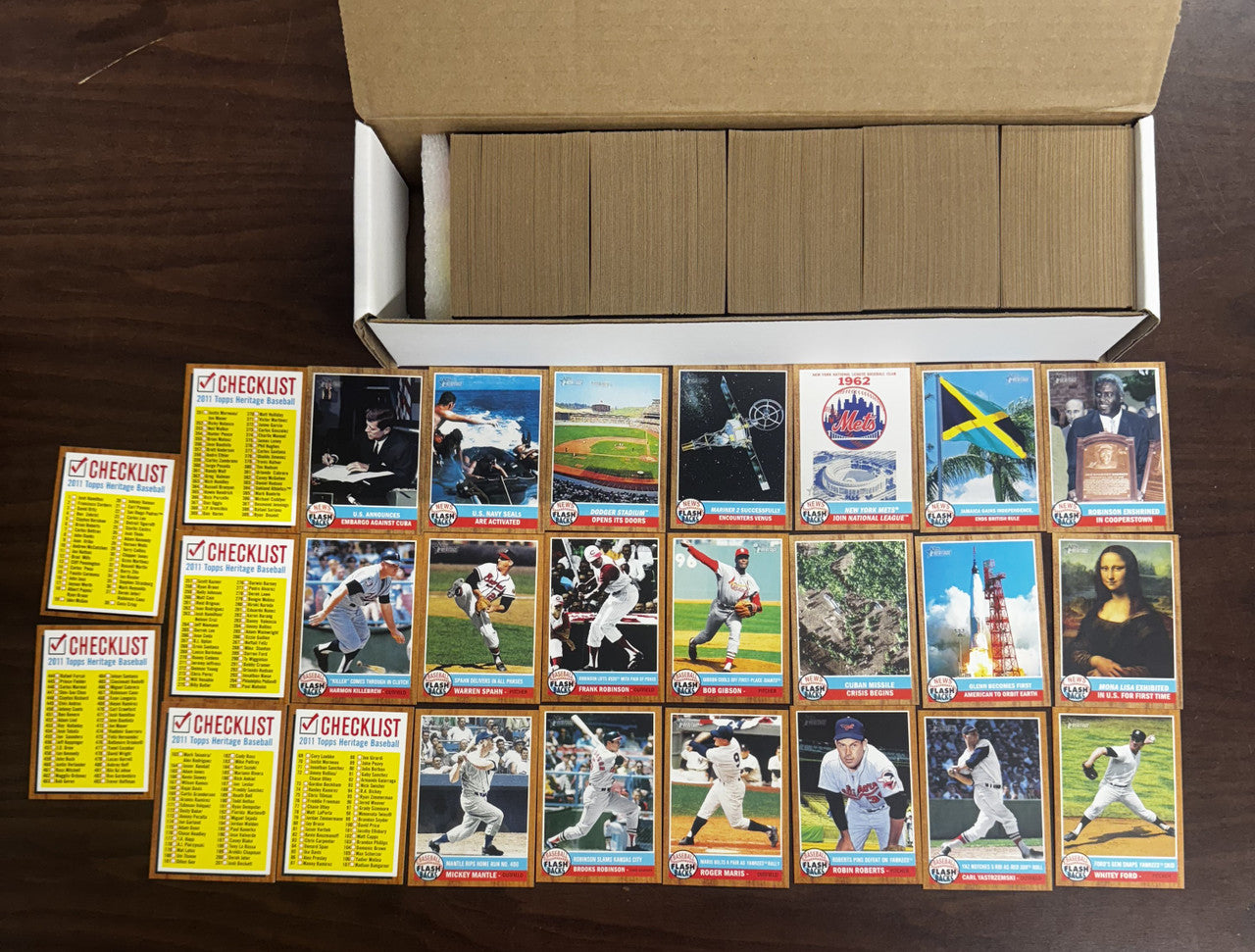 2011 Topps Heritage Baseball Complete Set w/ SPs (500) + Insert Set