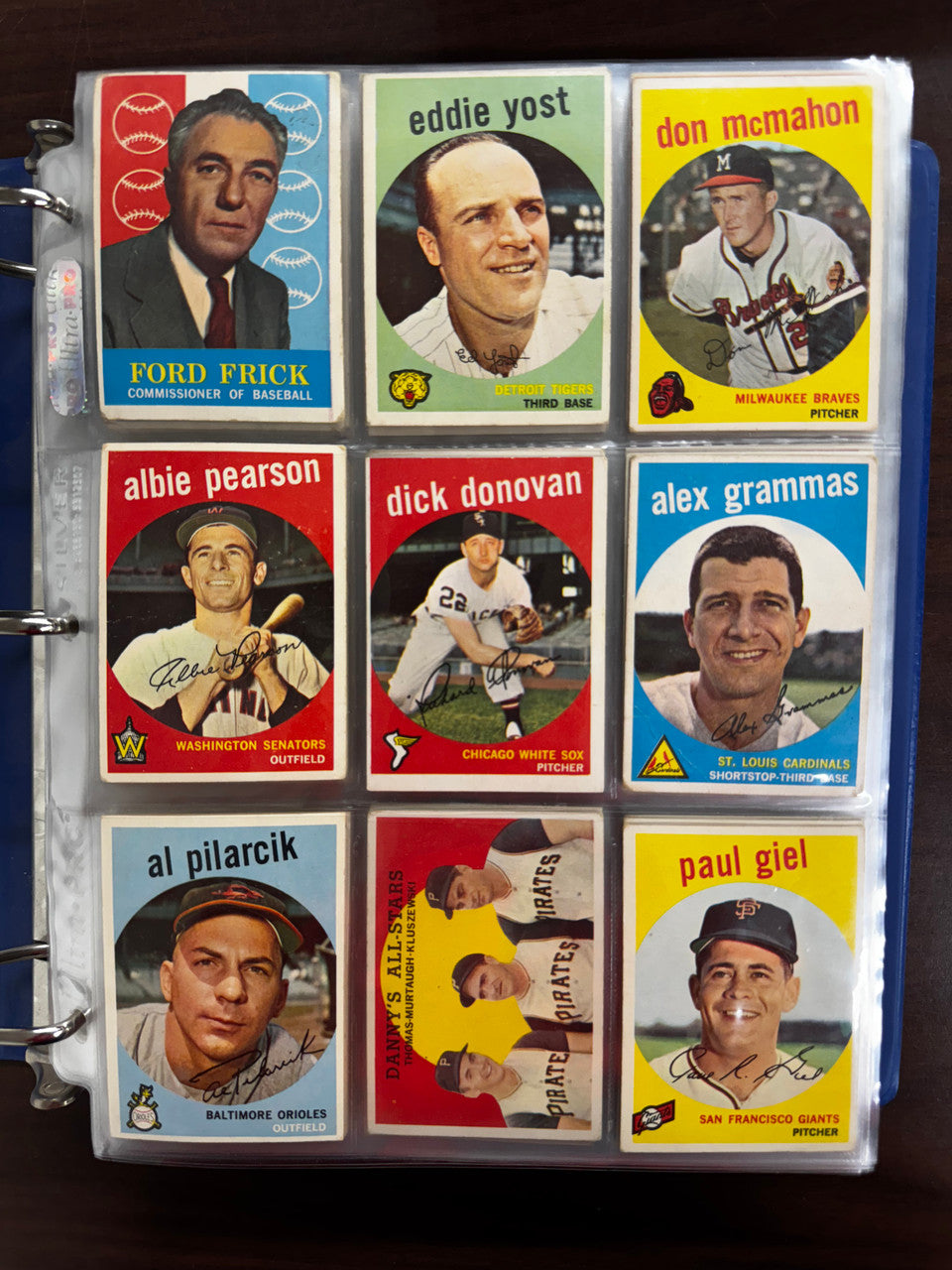 1959 Topps Baseball Near Complete Set 531/572 VG Overall