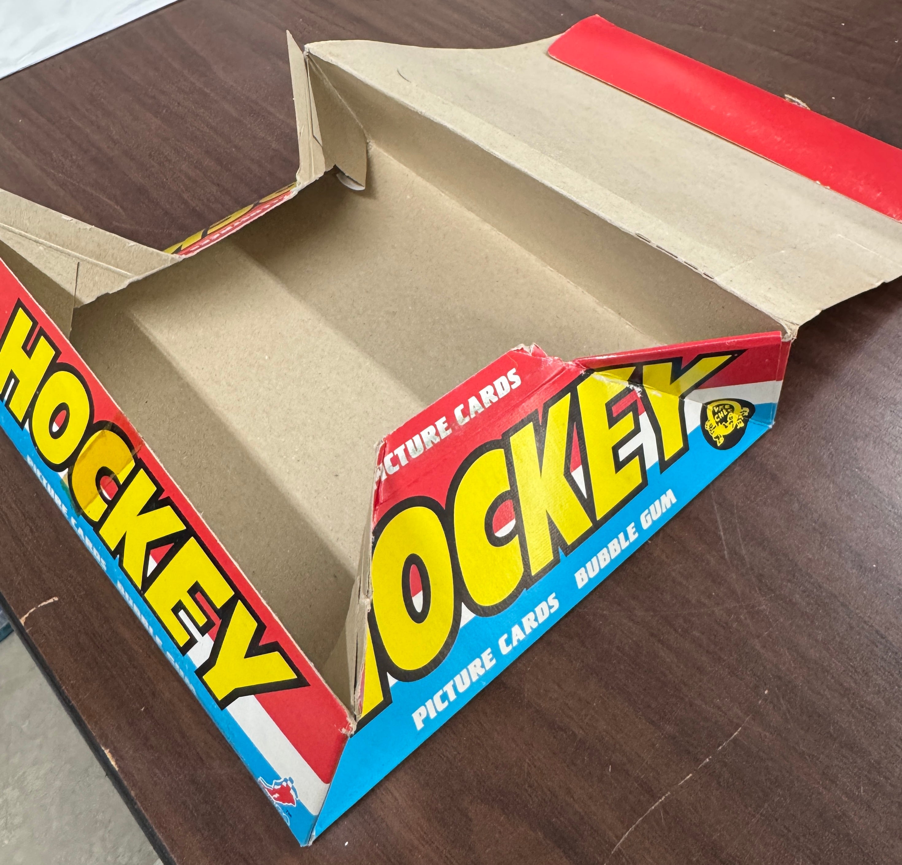 1982/83 O-Pee-Chee Hockey Empty Wax Box