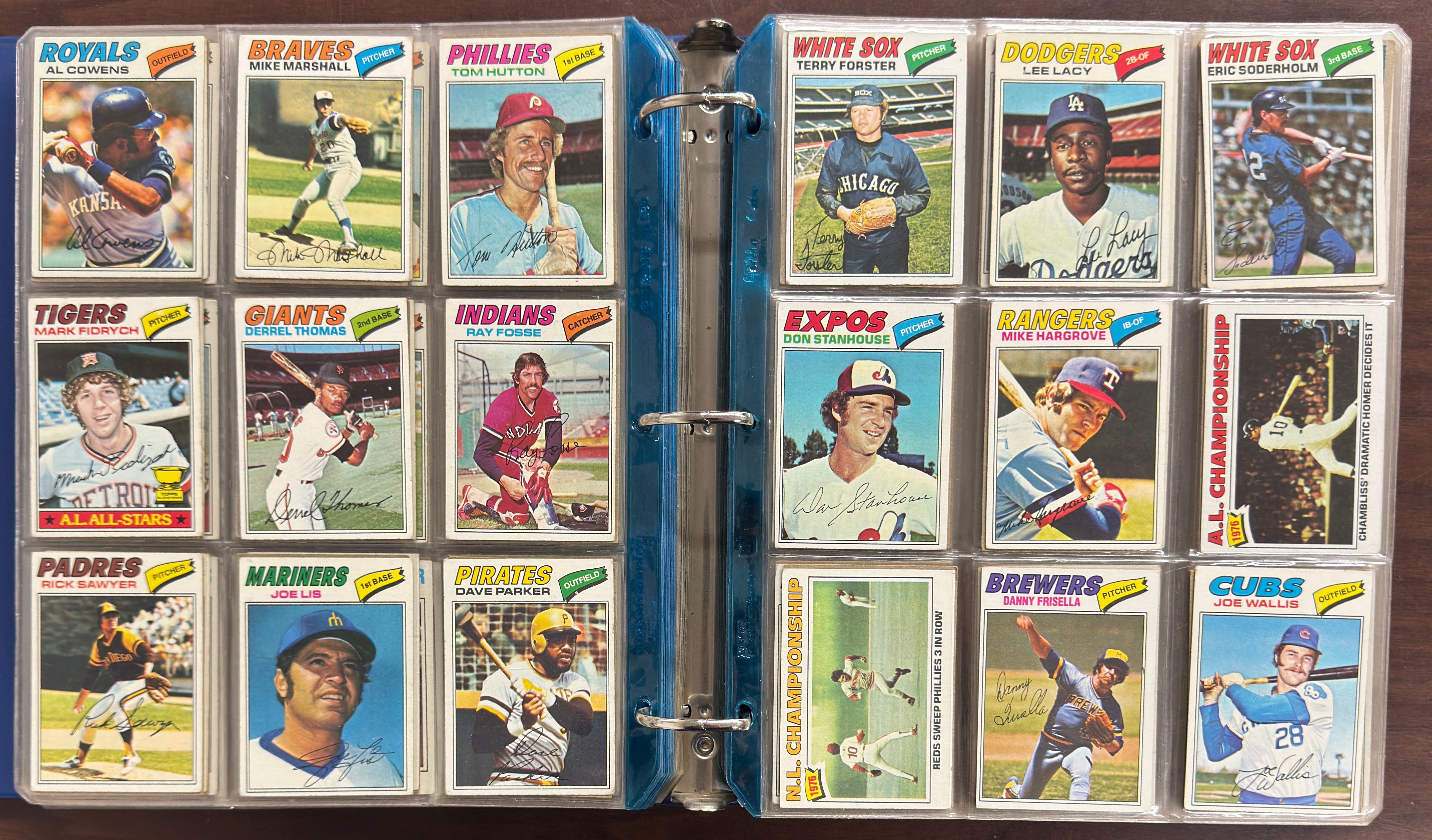 1977 Topps Baseball Near Complete Set in Binder VG-VG/EX