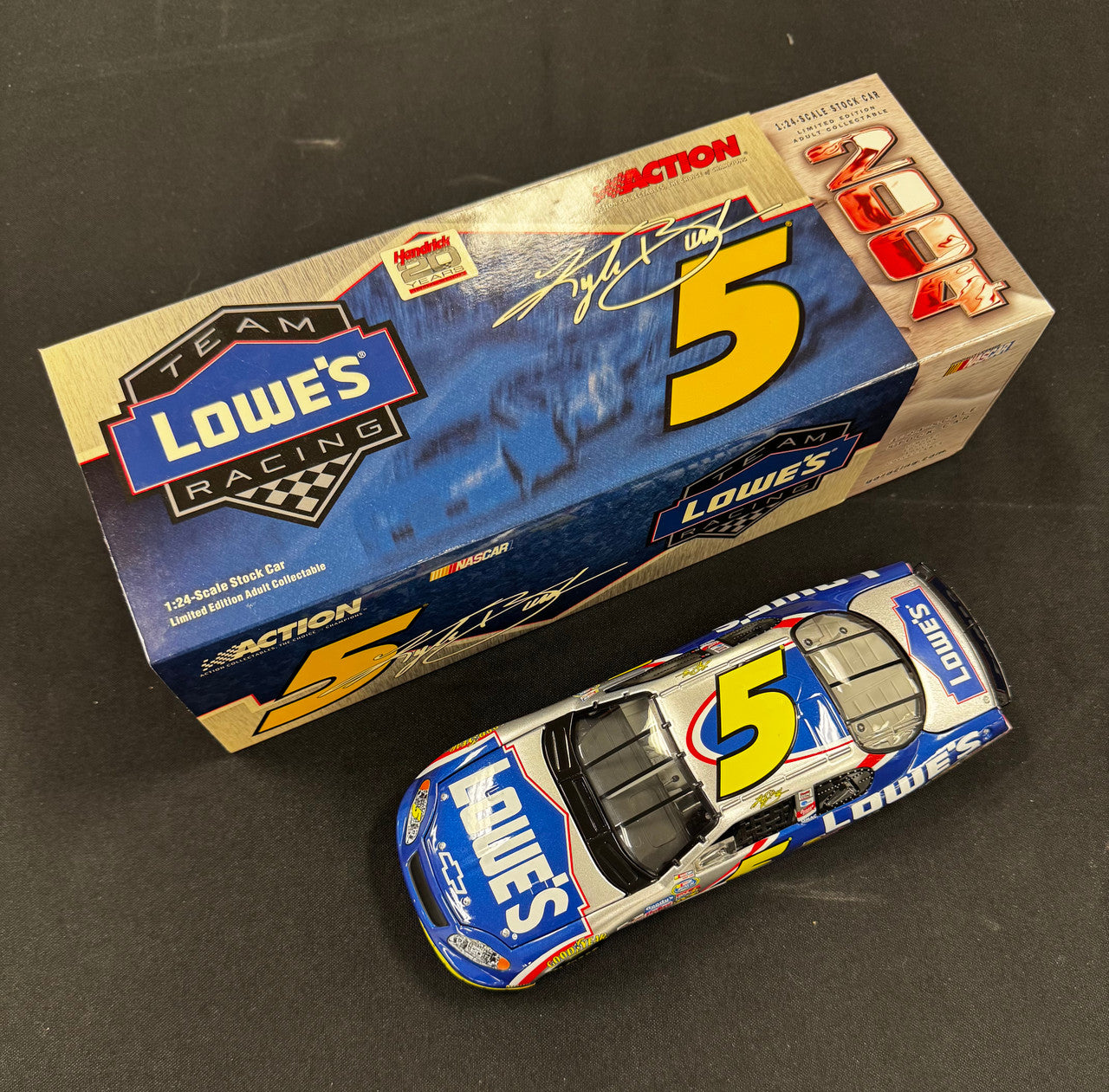 Action Racing Kyle Busch #5 2004 Lowe's Chevrolet Monte Carlo 1:24 Rookie Year