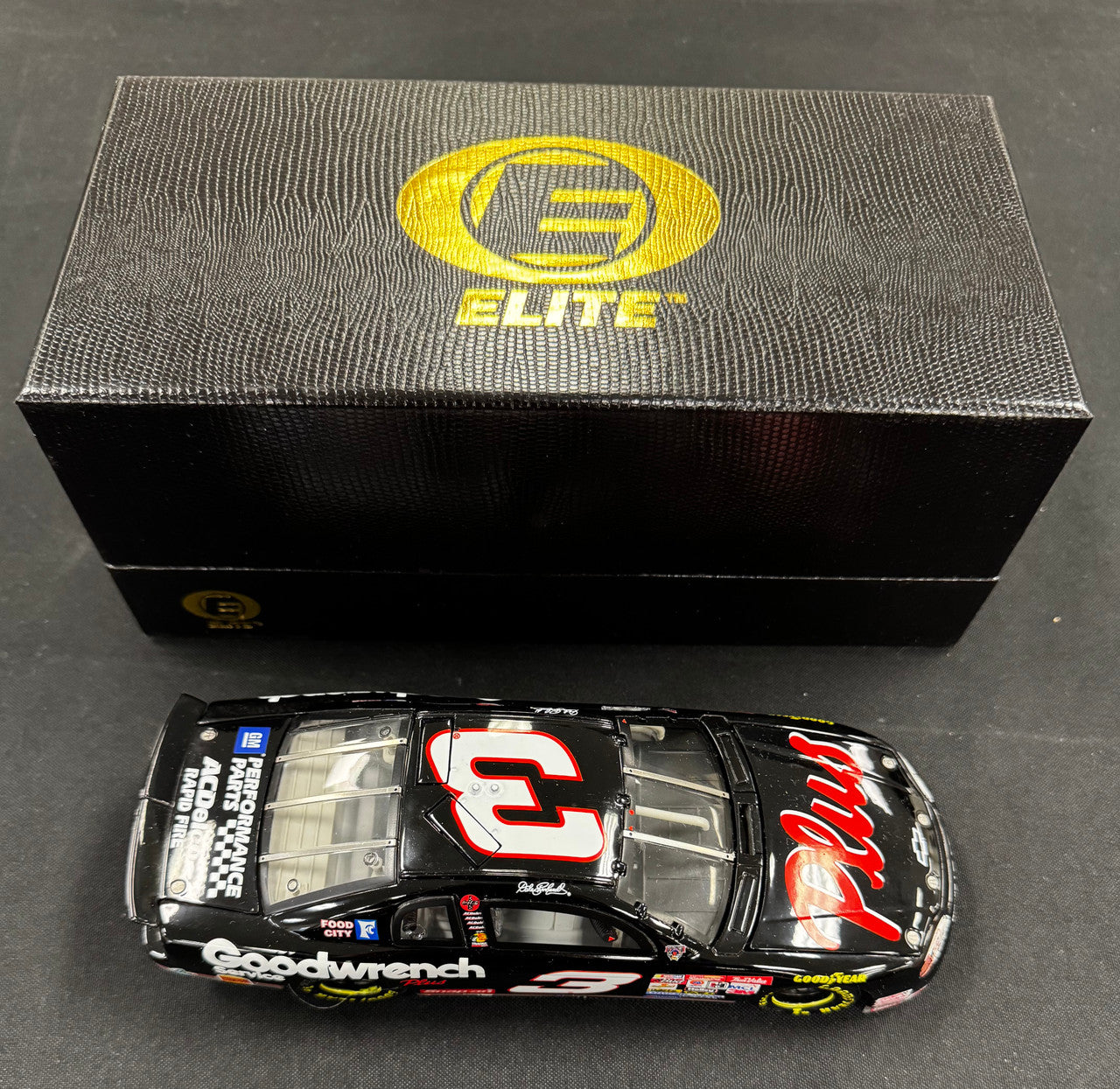 Action Elite Dale Earnhardt #3 1998 Goodwrench Service+ Monte Carlo (Raced) 1:24