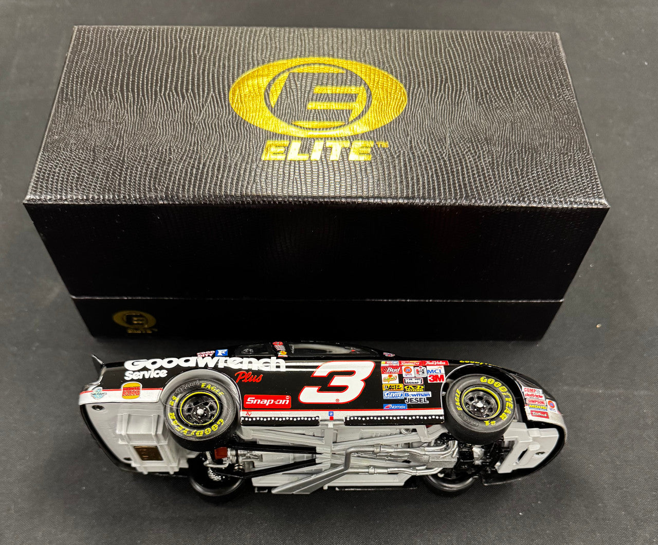Action Elite Dale Earnhardt #3 1998 Goodwrench Service+ Monte Carlo (Raced) 1:24