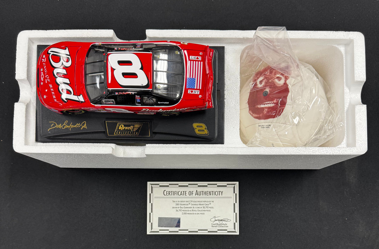 Revell Dale Earnhardt Jr. #8 Budweiser Chevrolet 1:24 + Wilson Volleyball