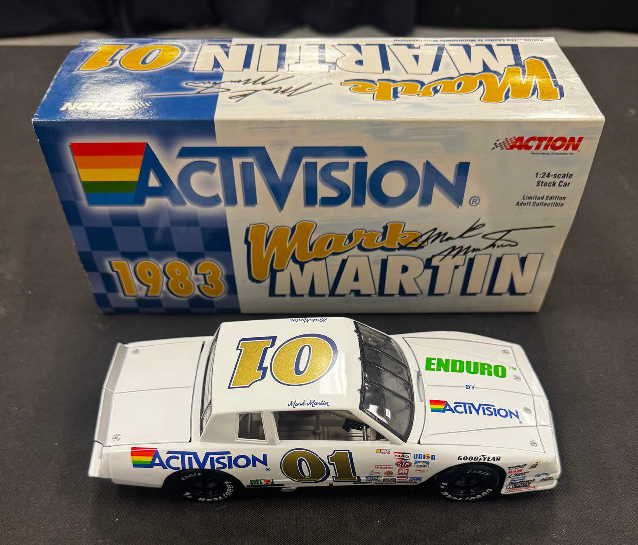 Action Racing Mark Martin #01 Activision Enduro Chevrolet Monte Carlo 1:24