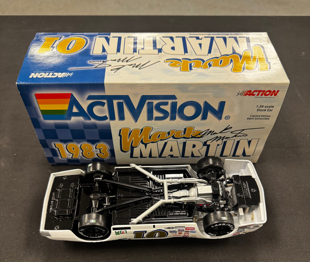 Action Racing Mark Martin #01 Activision Enduro Chevrolet Monte Carlo 1:24
