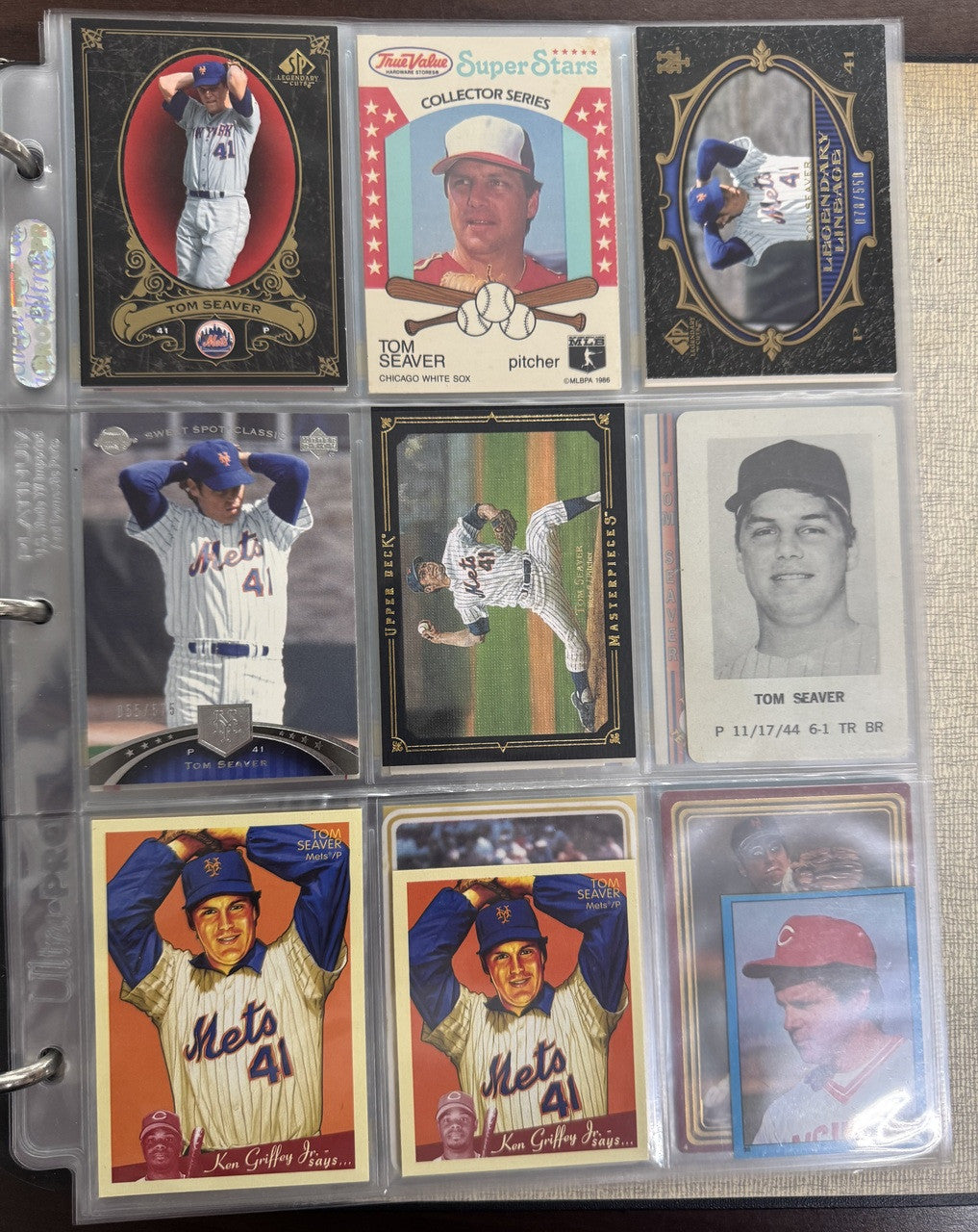 Tom Seaver Topps/Panini/Donruss Binder Lot of 452 Cards