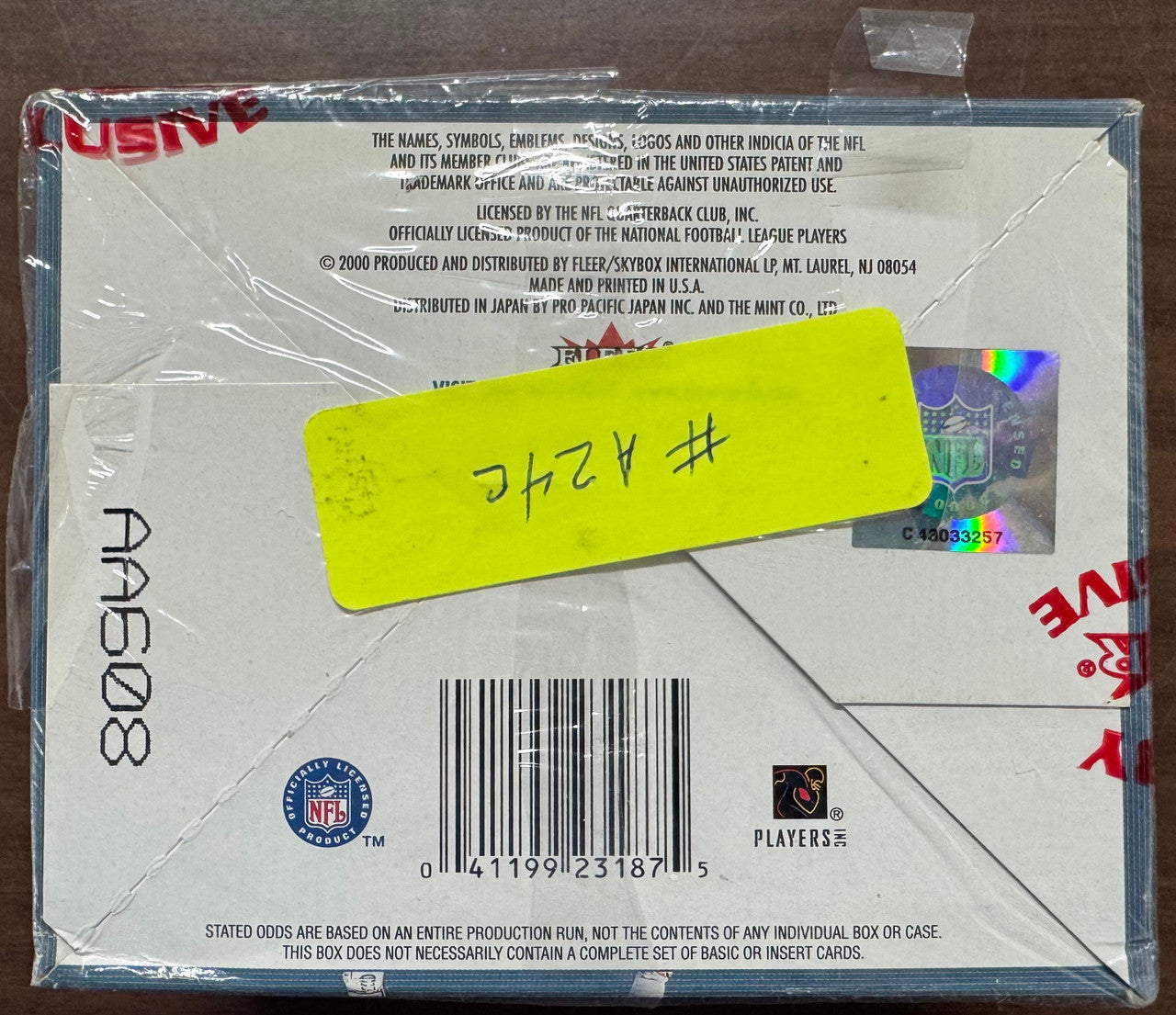 2000 Fleer Focus Football Hobby Box Factory Sealed