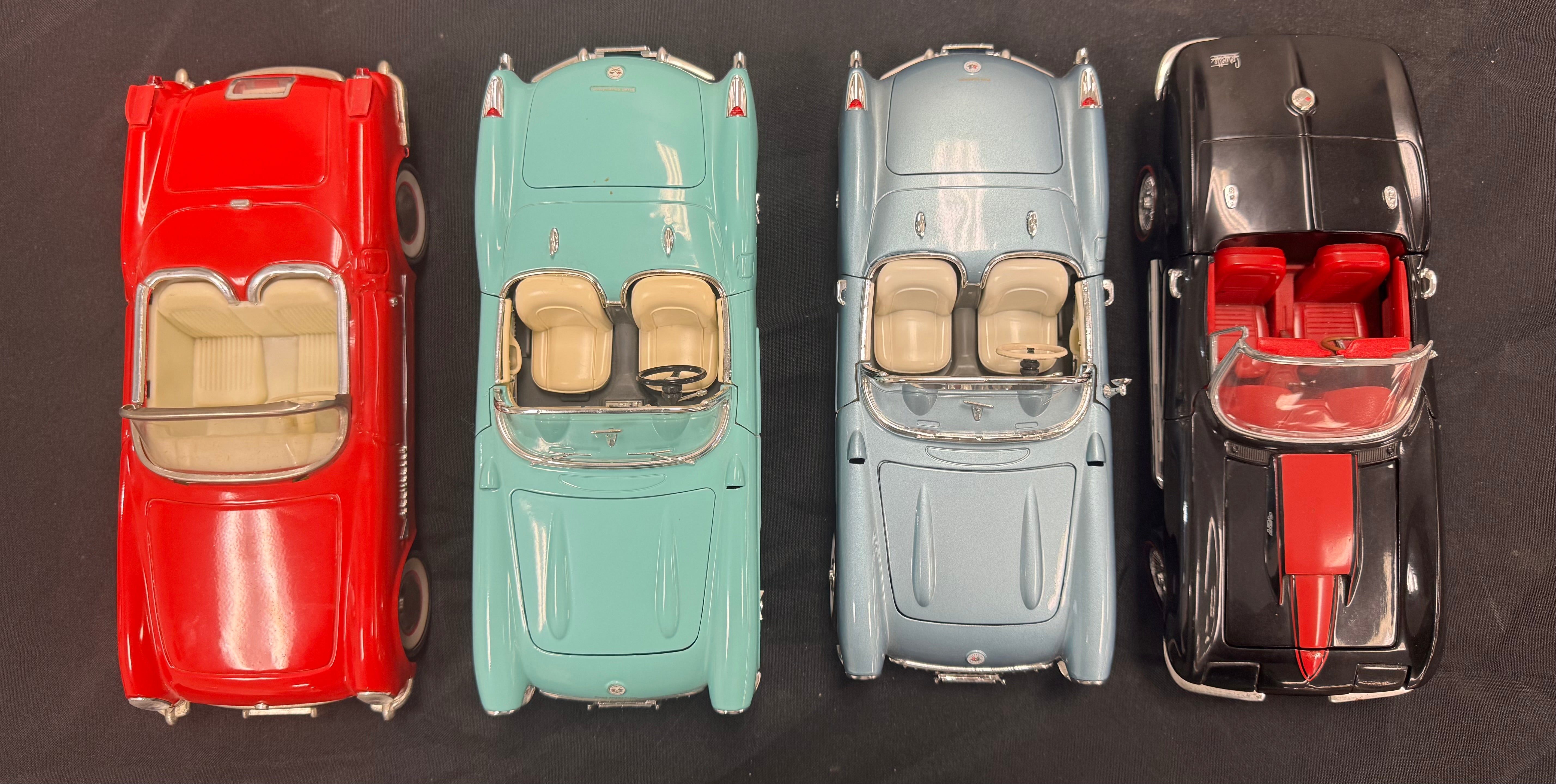 Durango/Road Signature Classic Chevrolet Corvette 1/18 Diecast Car Lot READ
