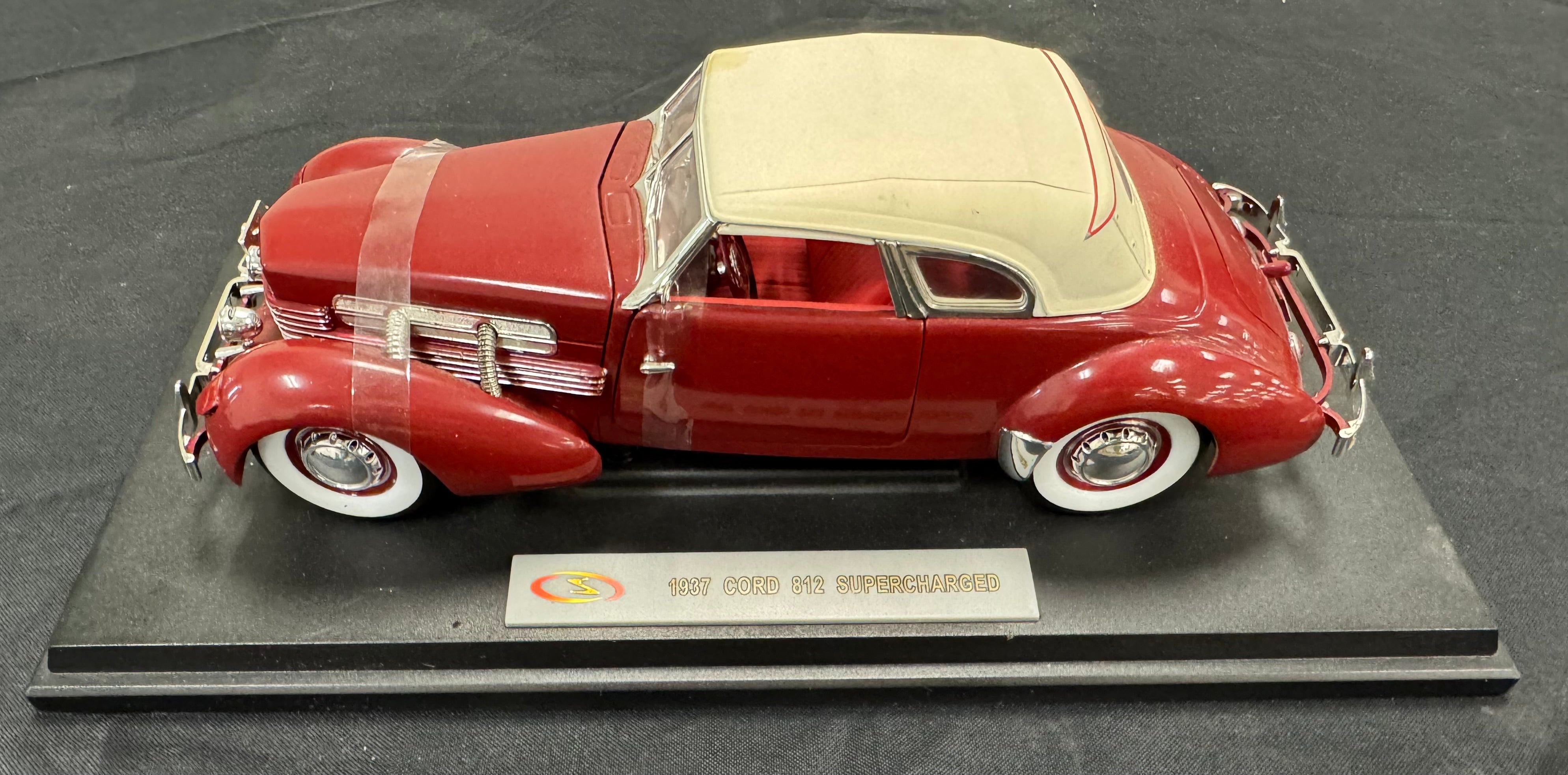 Signature Classic/Vintage 1/18 Diecast Car Lot READ