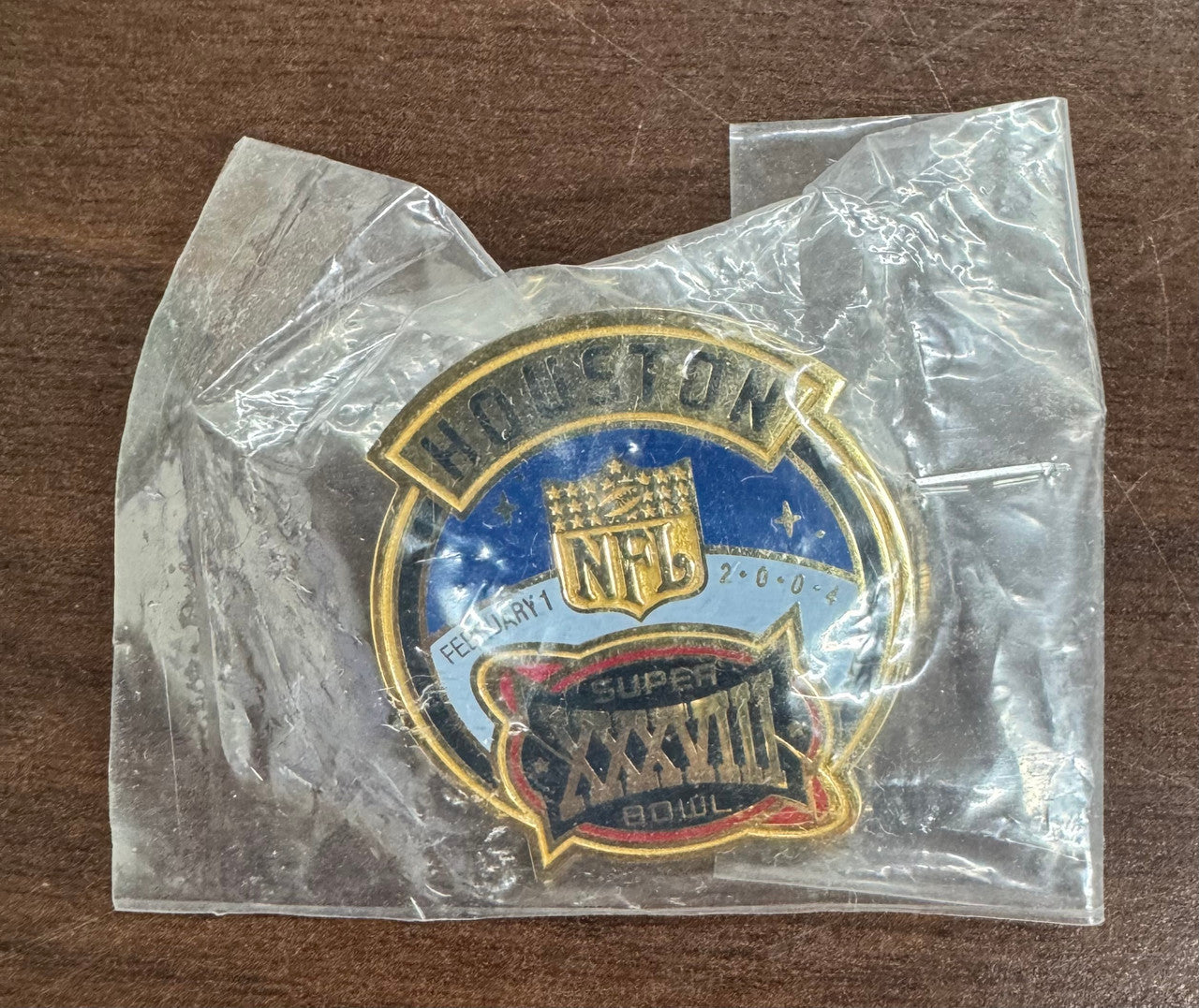 2004 Super Bowl XXXVIII Ticket(Gold Level) Program + Pin