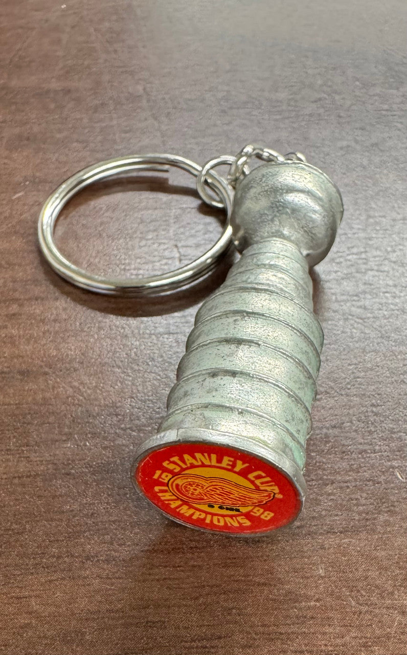 1998 Detroit Red Wings 1.5" Stanley Cup Champions Key Chain