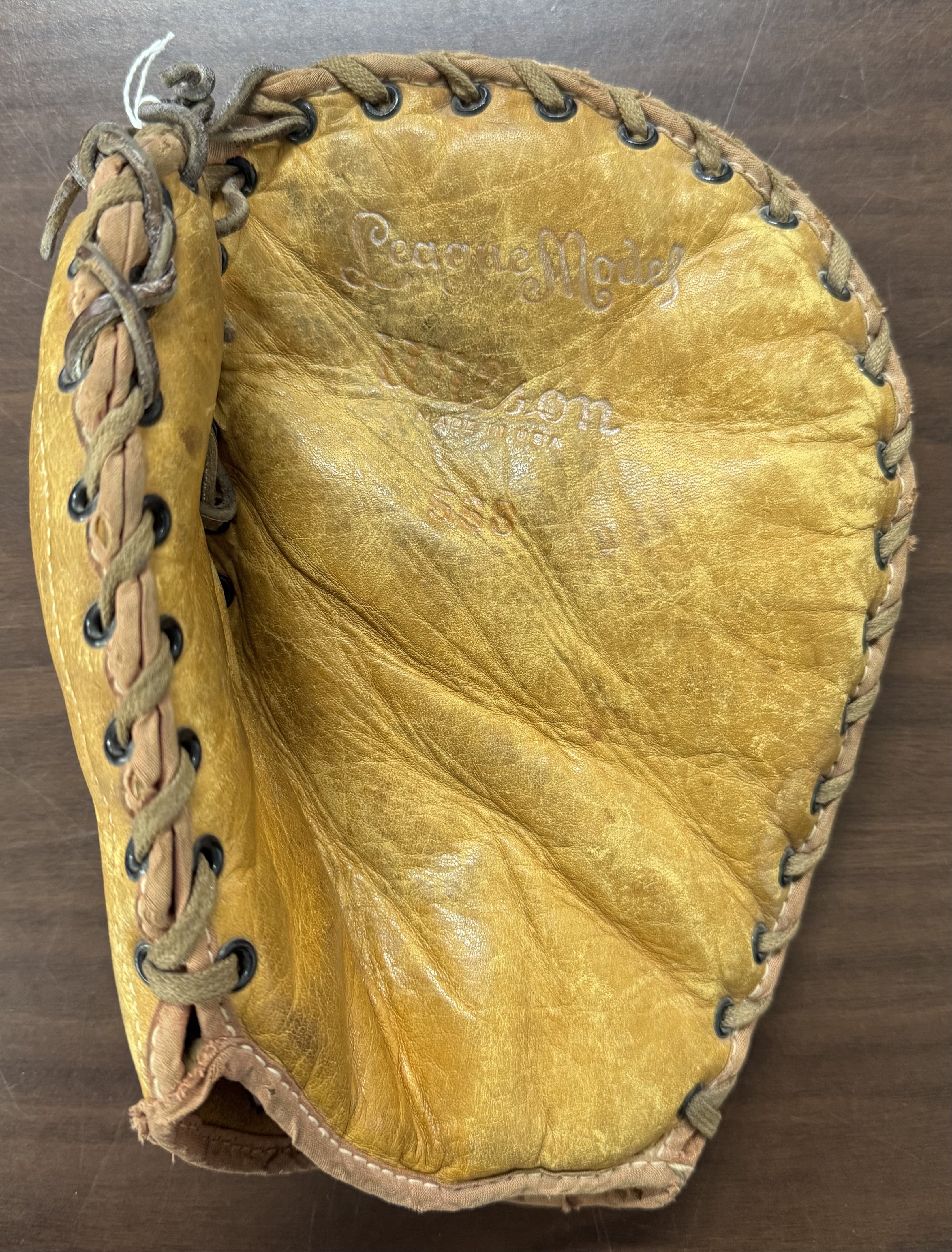 1920's-30's Vintage Wilson 1st Baseman's Baseball Glove