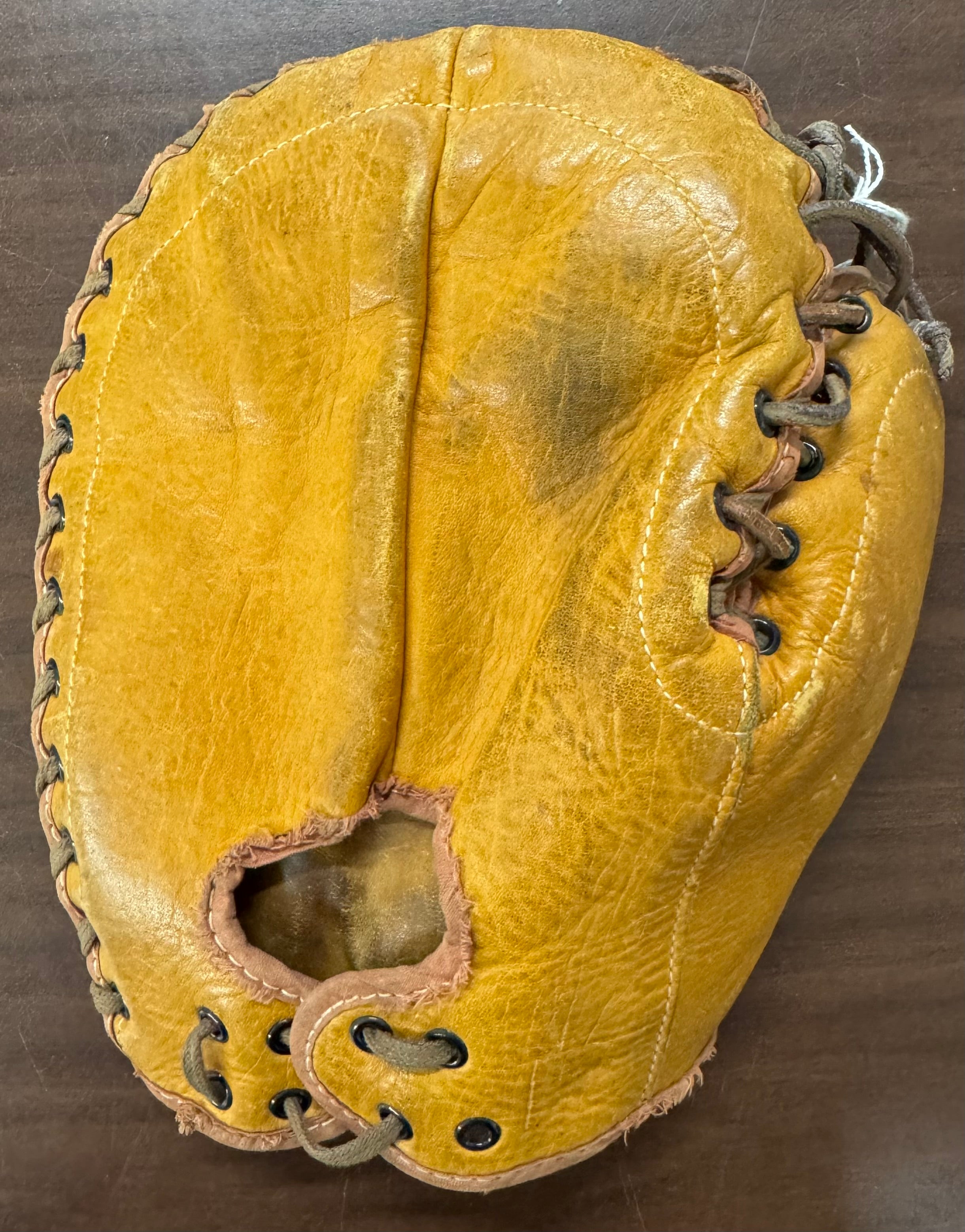 1920's-30's Vintage Wilson 1st Baseman's Baseball Glove