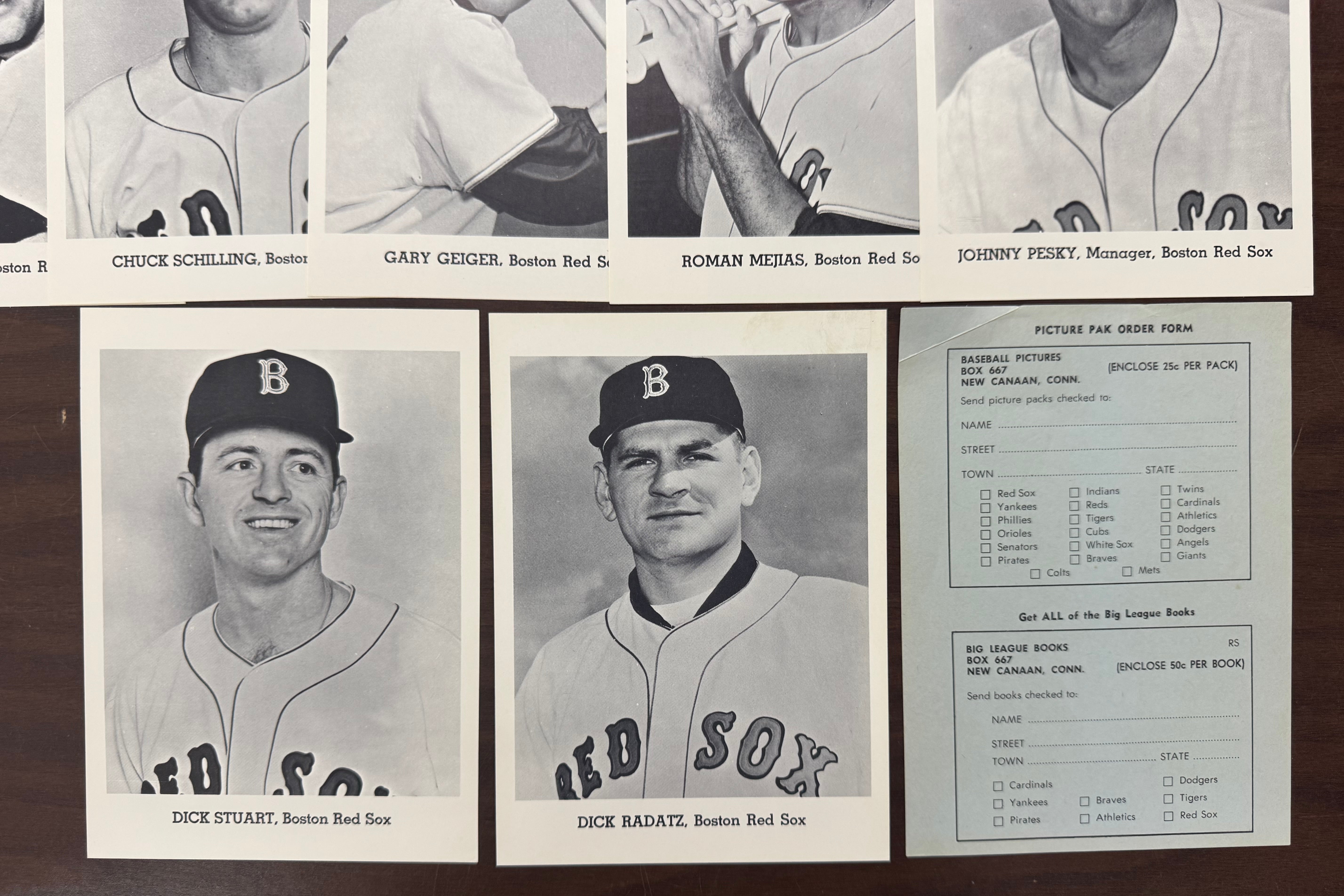 1963 Jay Publishing Boston Red Sox Picture Pack Set W/ Envelope