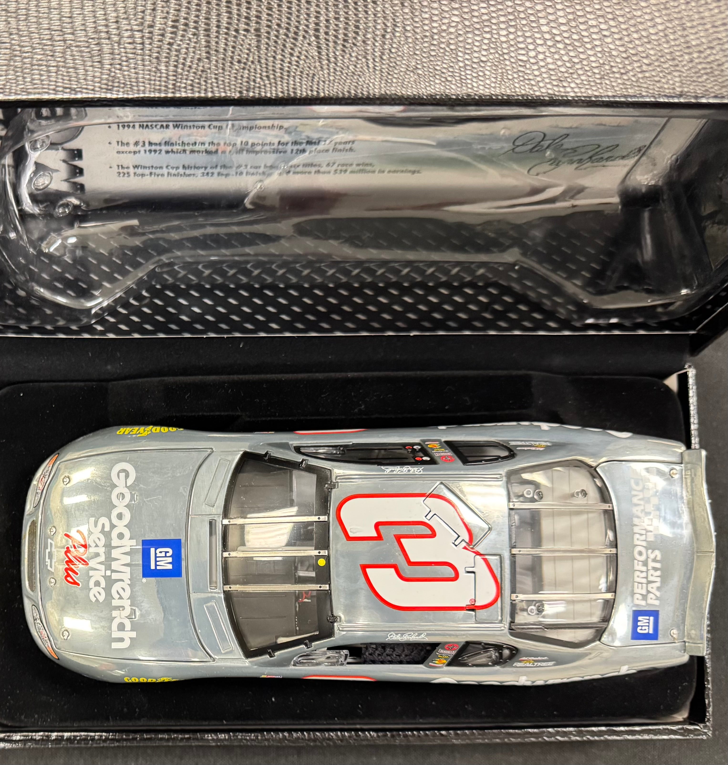 Dale Earnhardt Sr. #3 GM Metal Series Action Racing Elite 1:24 Diecast Car /7500