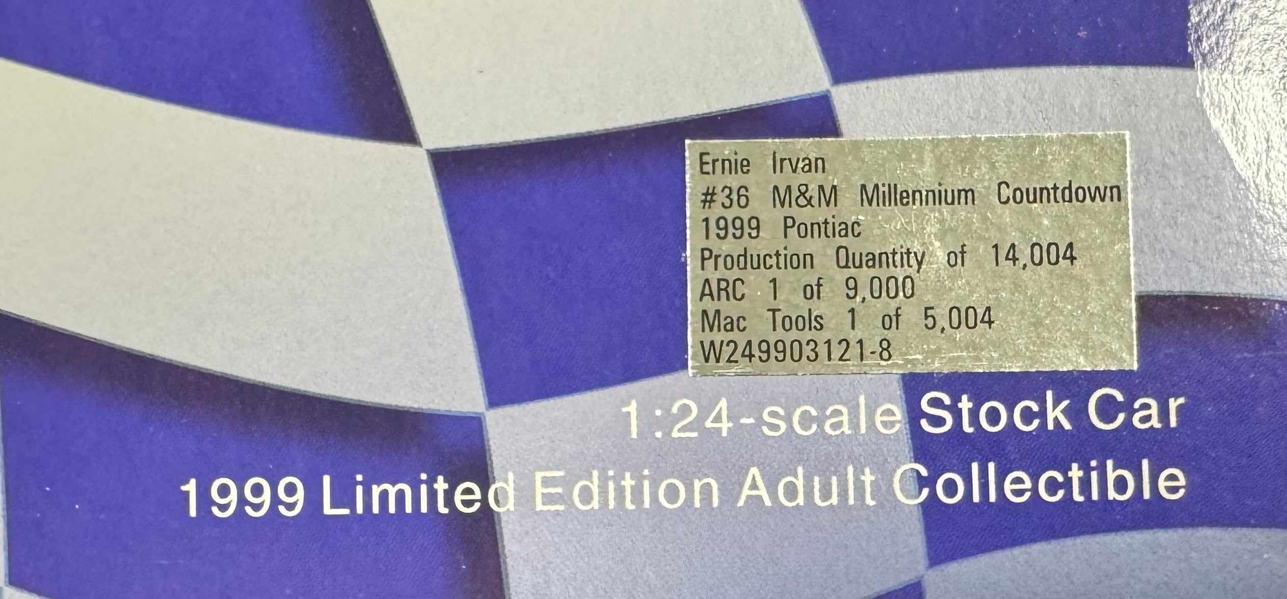 Elliott Sadler and Ernie Irvan M&M's Action Racing 1:24 Diecast Car Lot