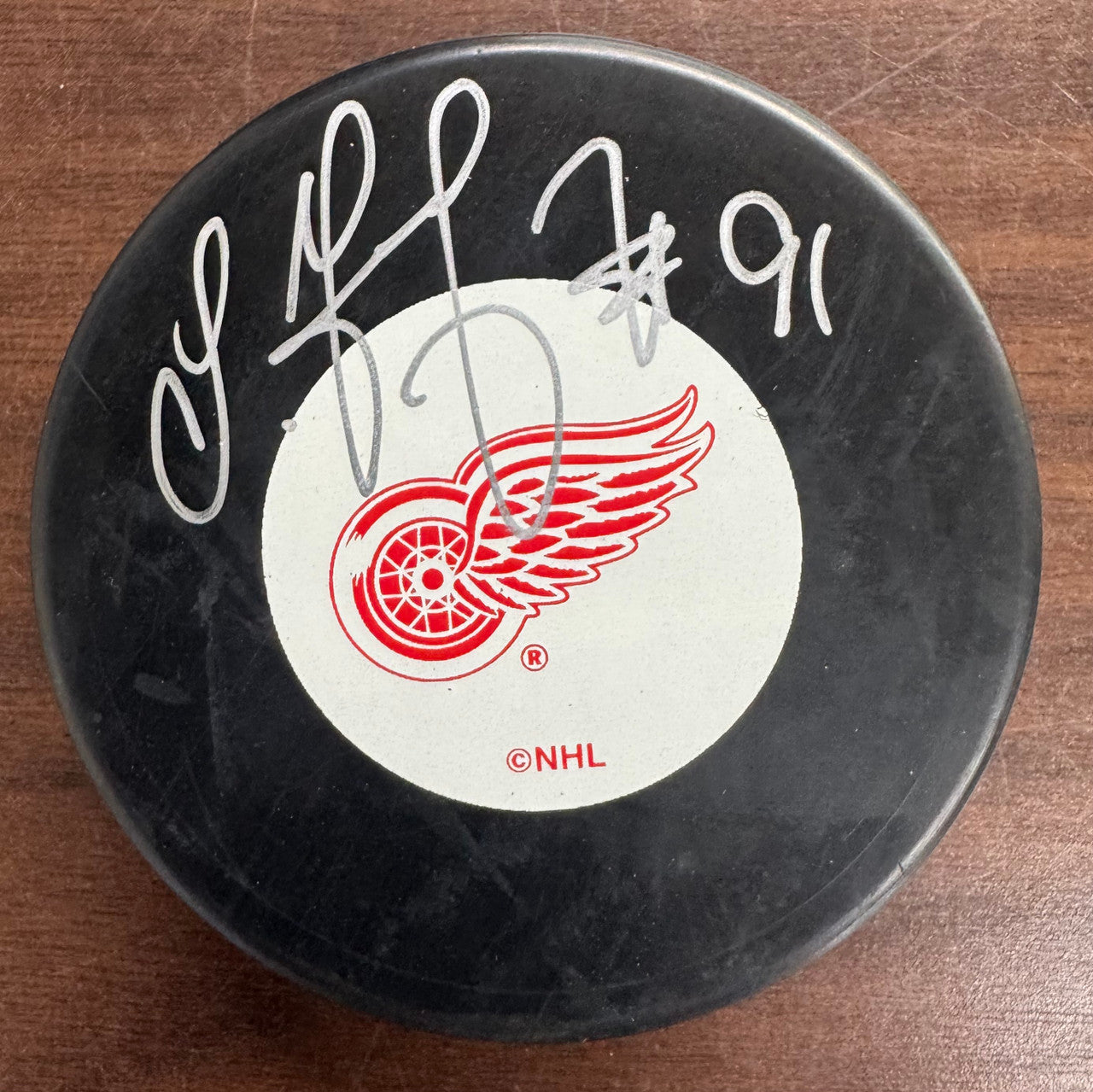 Sergei Federov Signed Autographed Puck JSA Cert