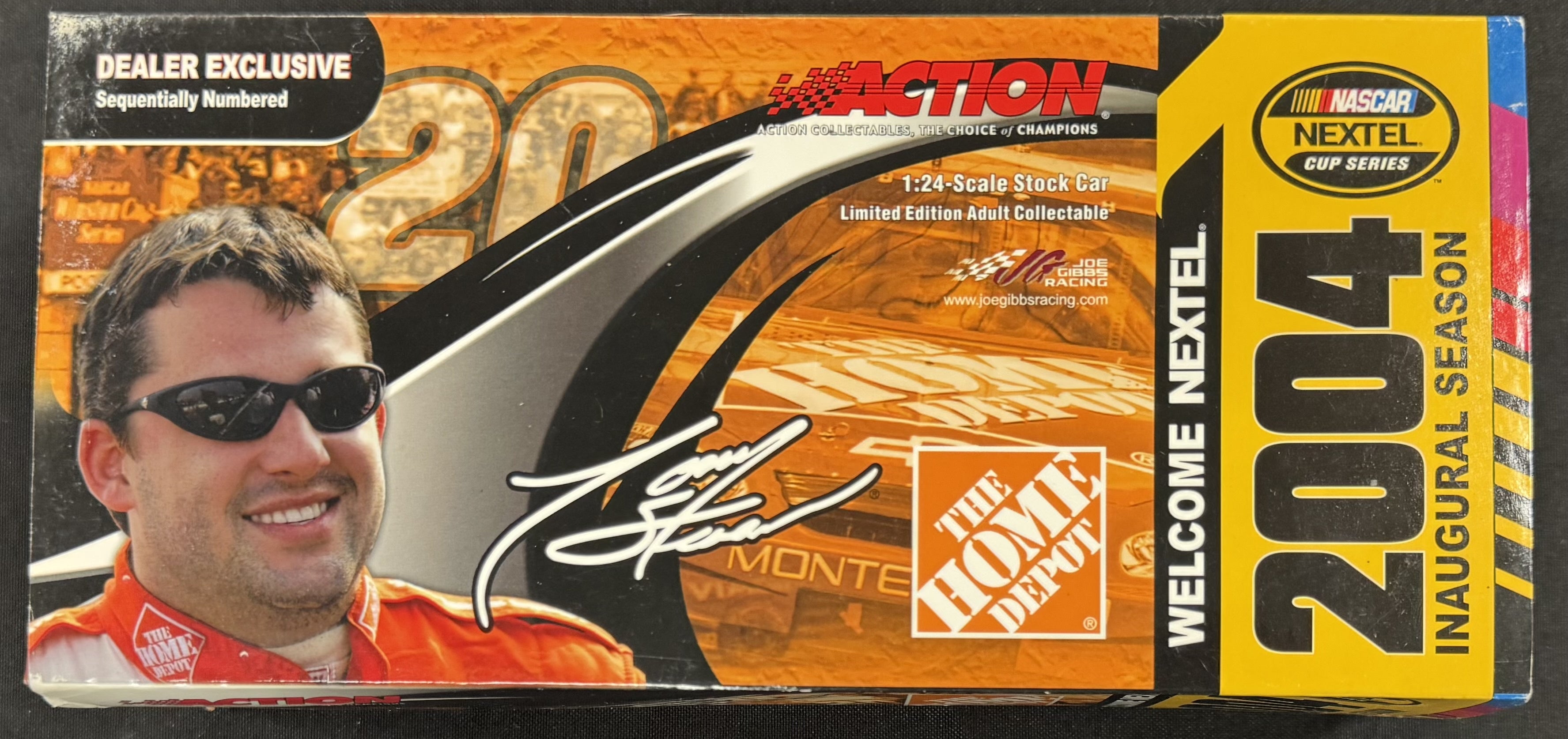 Tony Stewart #20 Home Depot/NEXTEL 2004 Action Racing 1:24 Diecast Car /3704