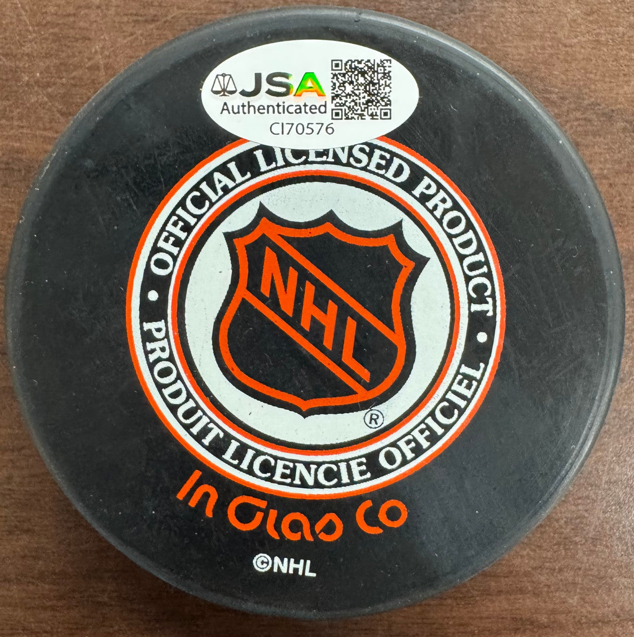Carl Brewer Signed Autographed Puck JSA Cert