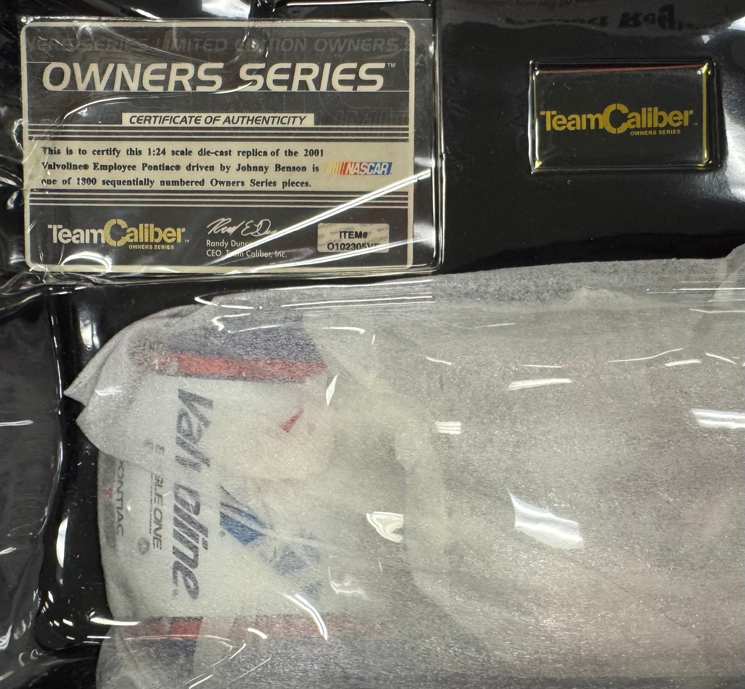 Johnny Benson #10 Valvoline Racing 2001 Team Caliber 1:24 Diecast Car /1800