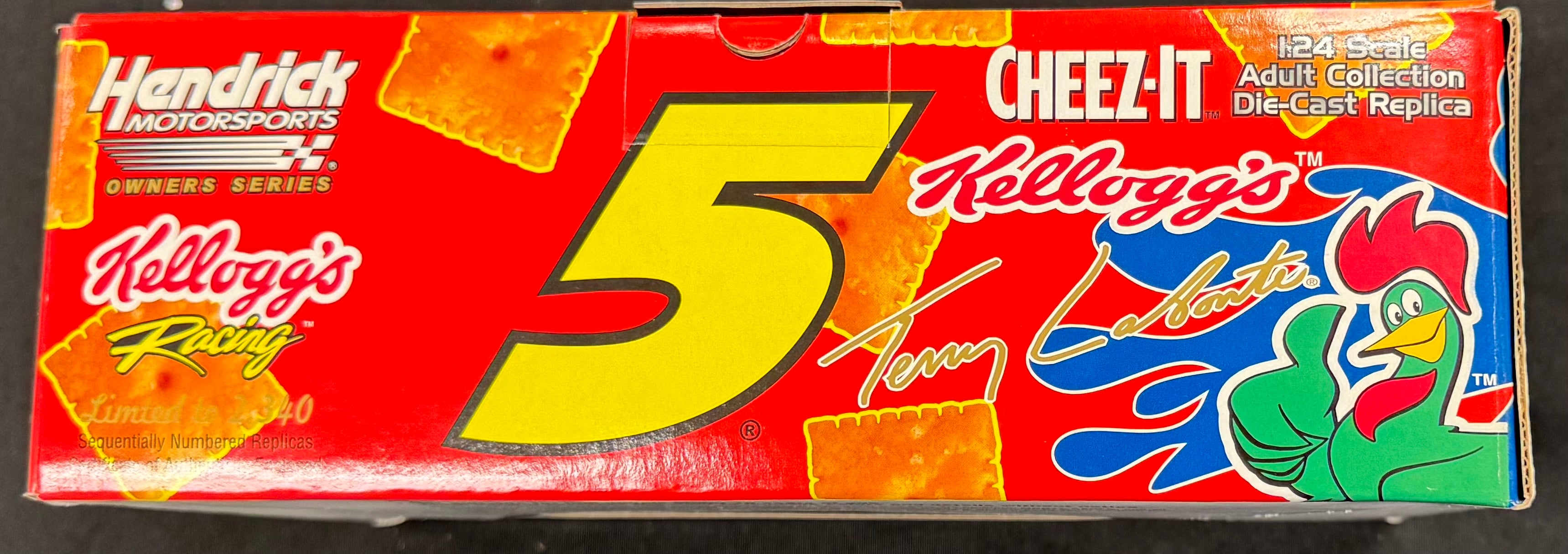 Terry Labonte #5 Kellogg's Cheez-It 2002 Team Caliber 1:24 Diecast Car /2340