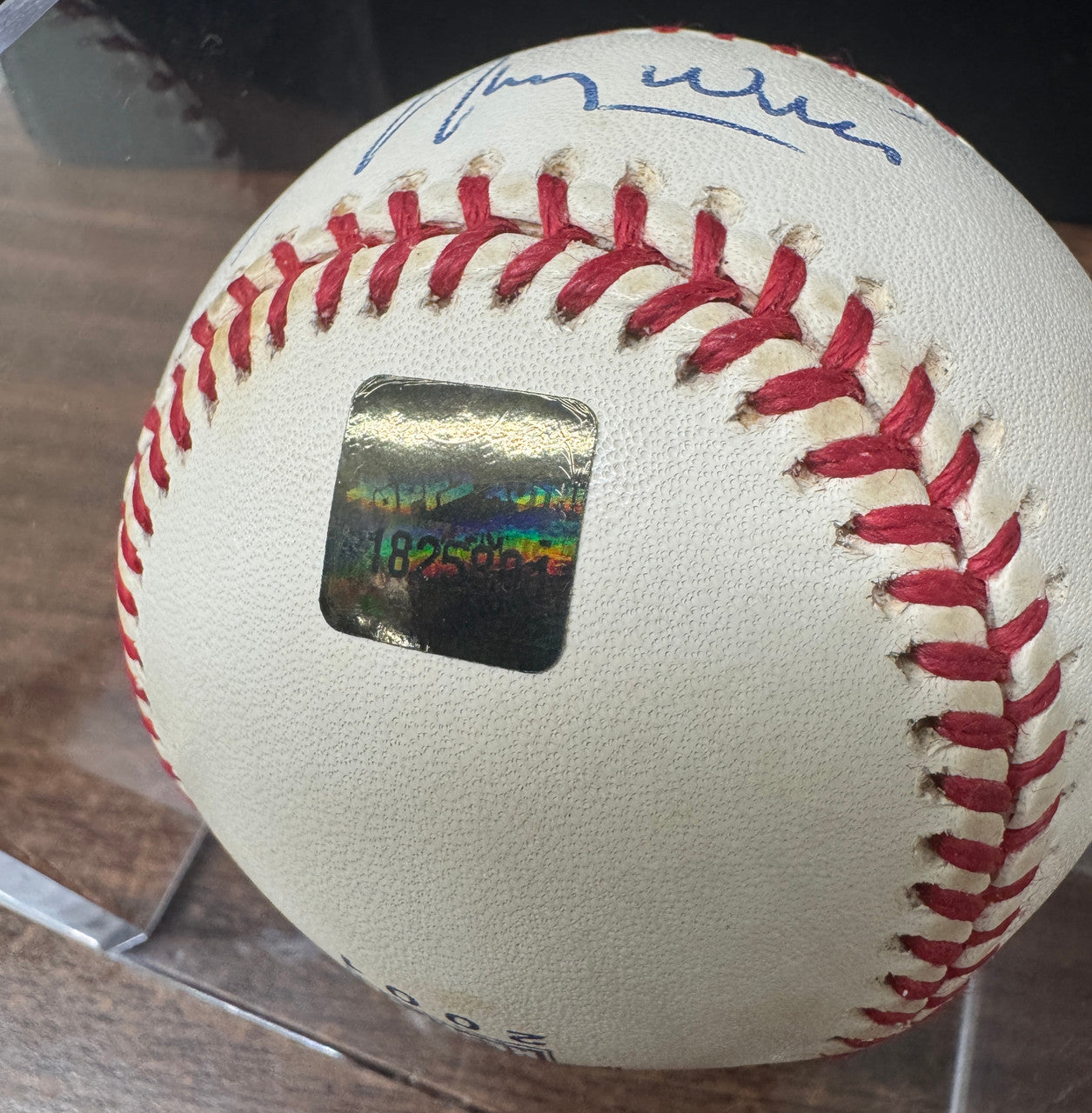 Maury Wills Signed Autographed Baseball 2001 Topps Archives