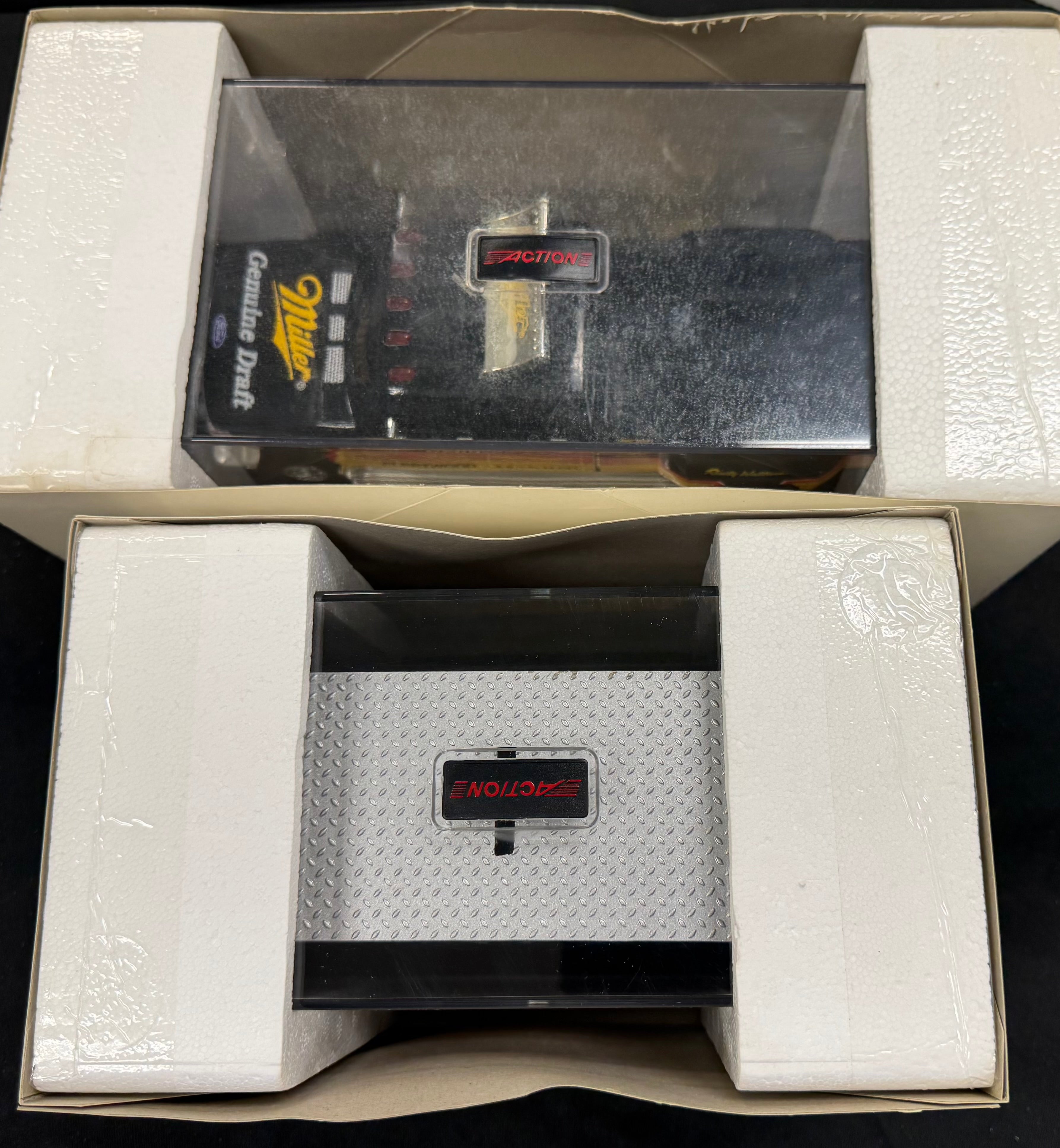 Rusty Wallace #2 Miller Draft Full Diecast Nascar Race Set W/ Penske Auto