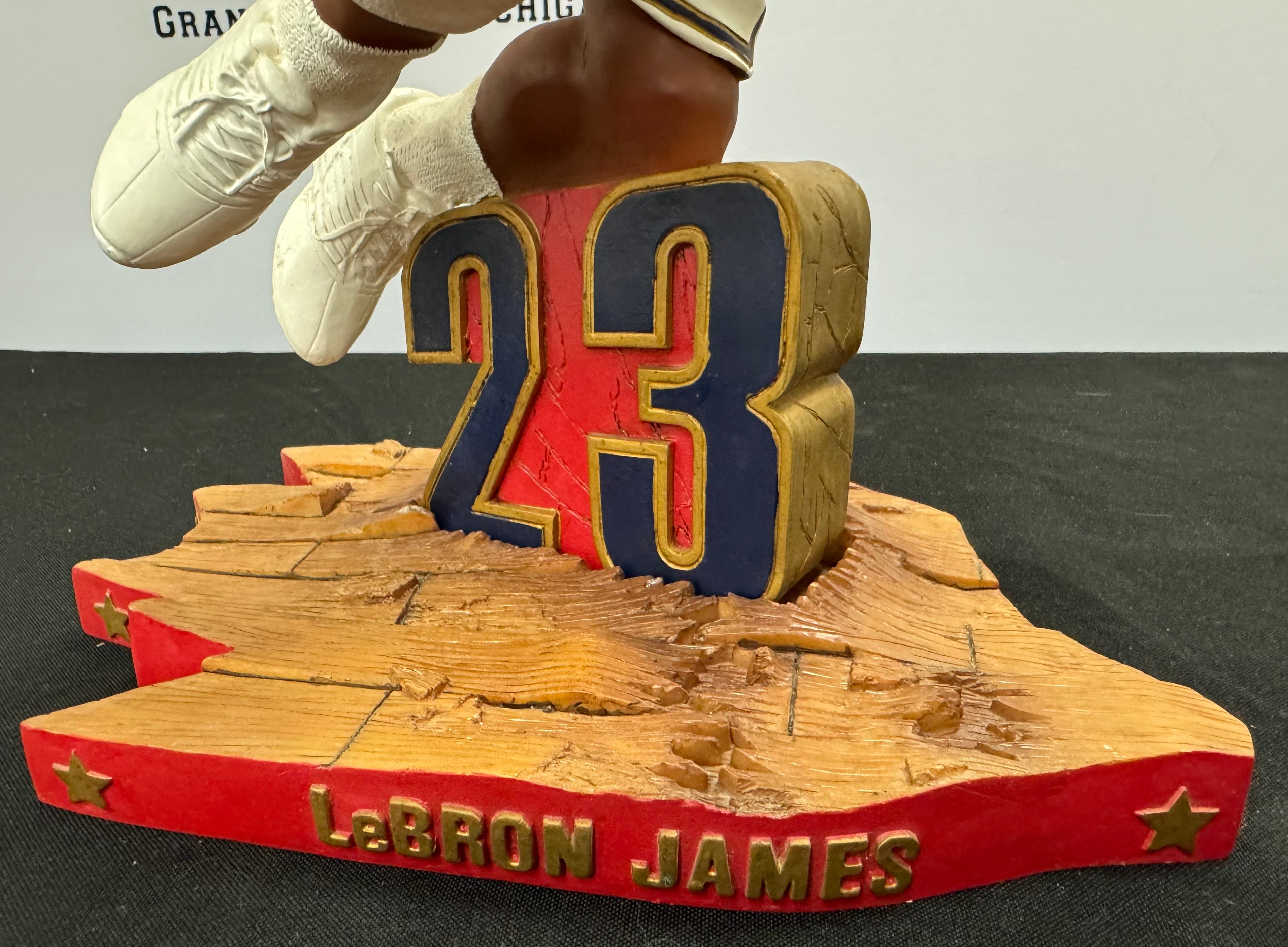 LeBron James #23 NBA Legends of "The Court" 18in Rare Bobblehead /100