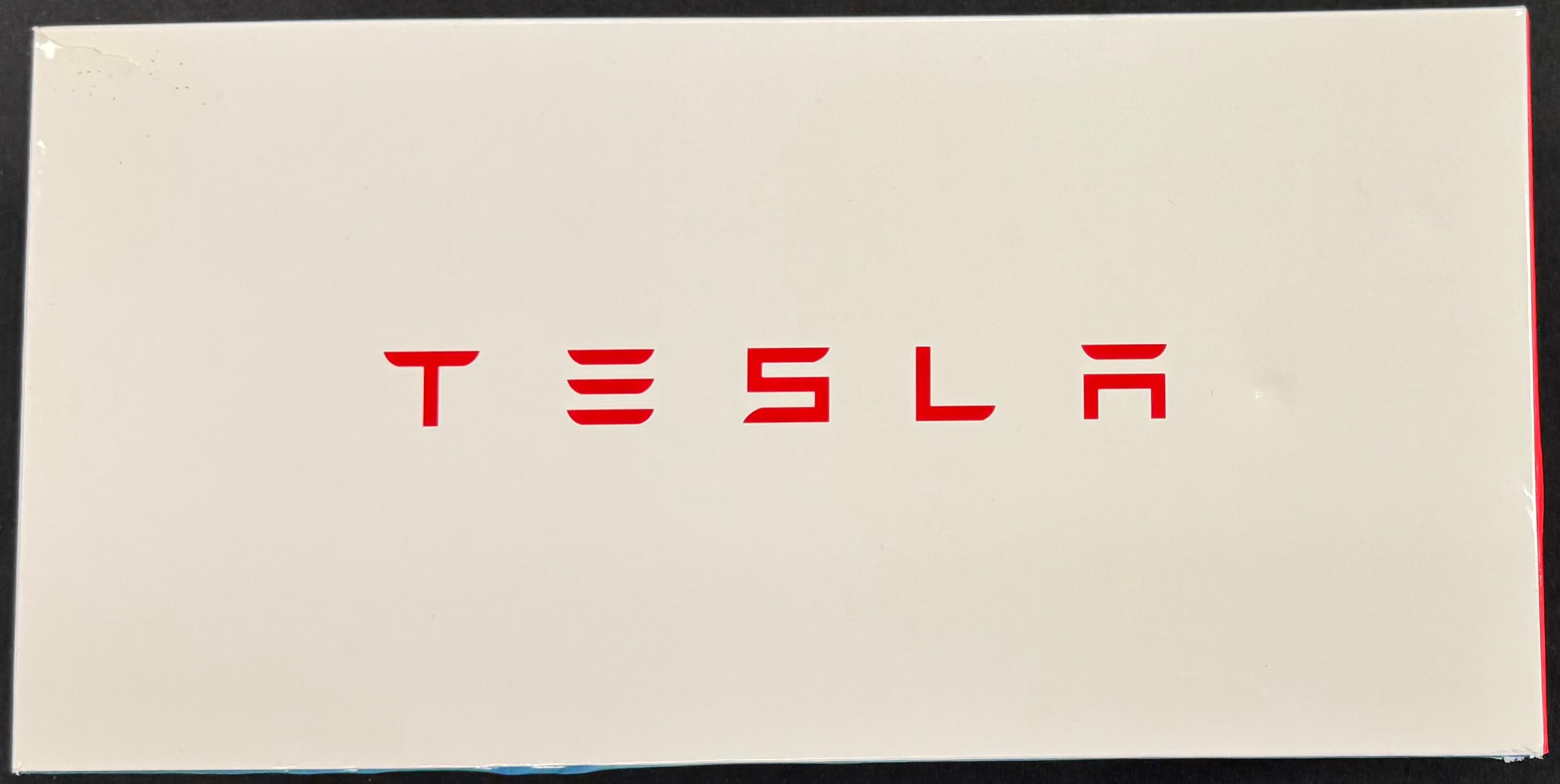 Tesla Model S P85 Red 1:18 Diecast Car in Box