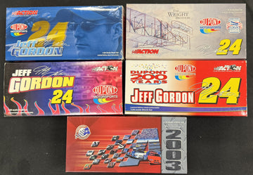 Jeff Gordon #24 Dupont Motorsports Action Racing 1:24 Diecast Car Lot
