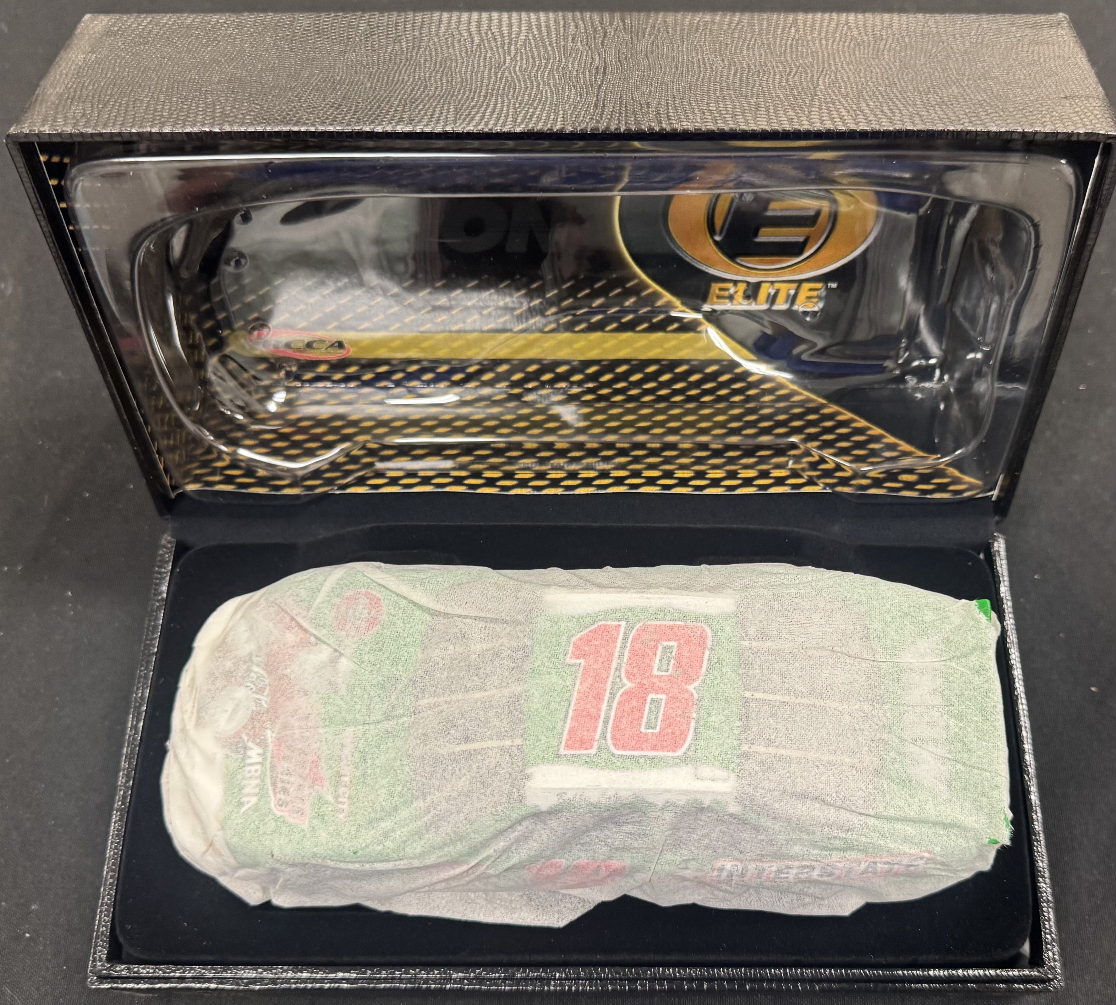 Bobby Labonte #18 Coca-Cola Polar Bear 2001 Action Racing Elite 1:24 Diecast Car