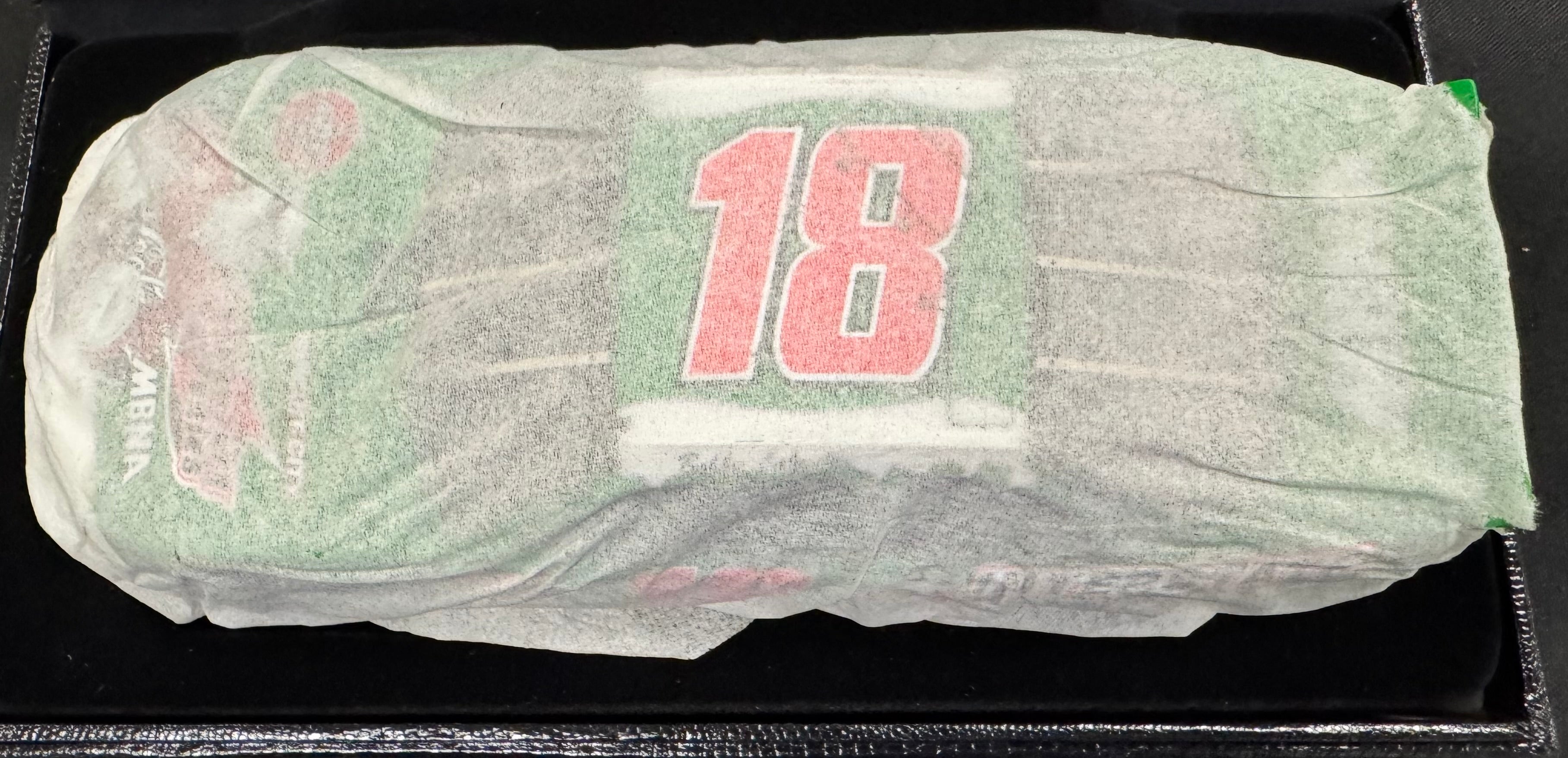 Bobby Labonte #18 Coca-Cola Polar Bear 2001 Action Racing Elite 1:24 Diecast Car