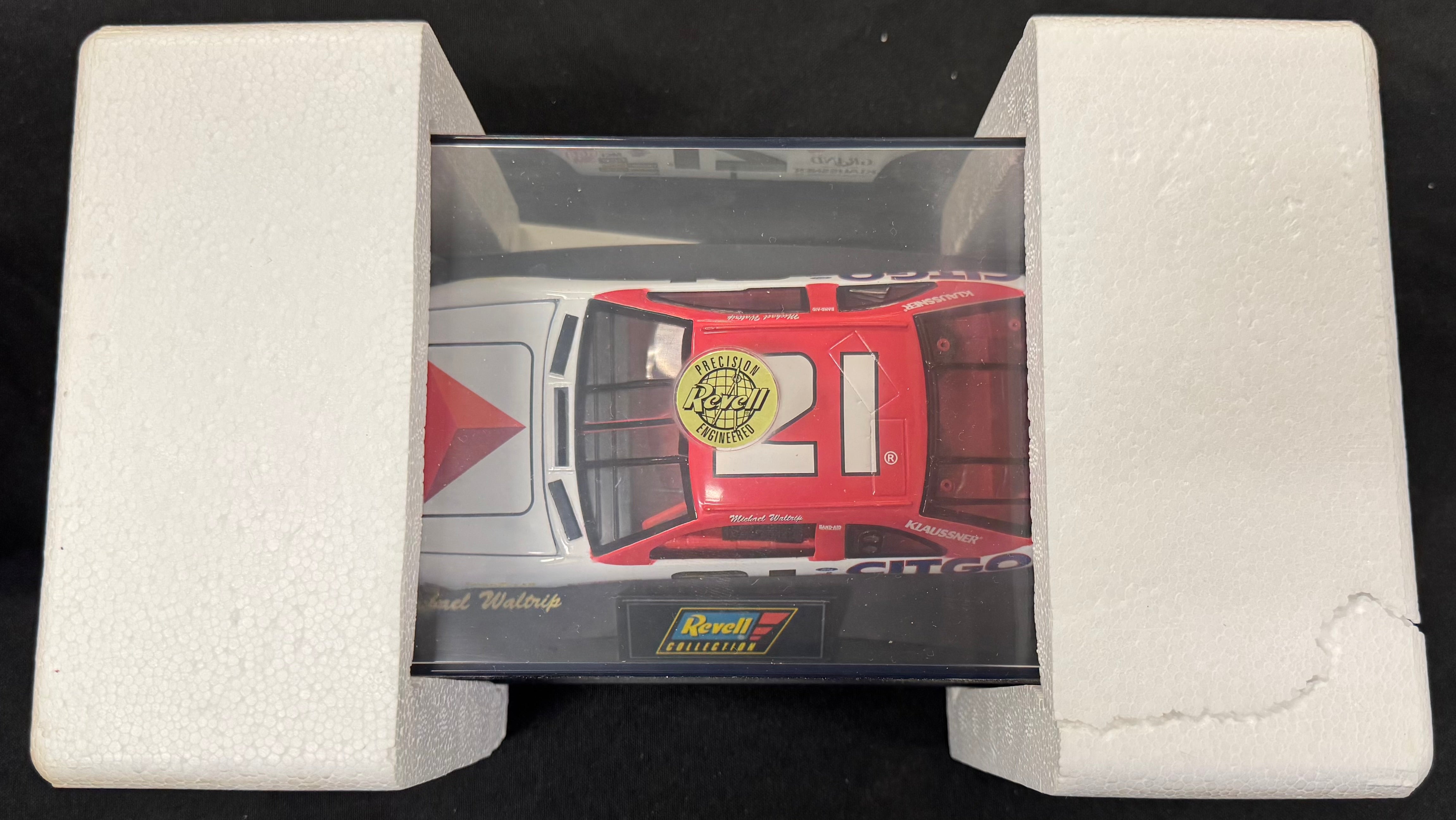 Michael Waltrip #21 Citgo Classic Ford Thunderbird 1997 Revell 1:24 Diecast Car