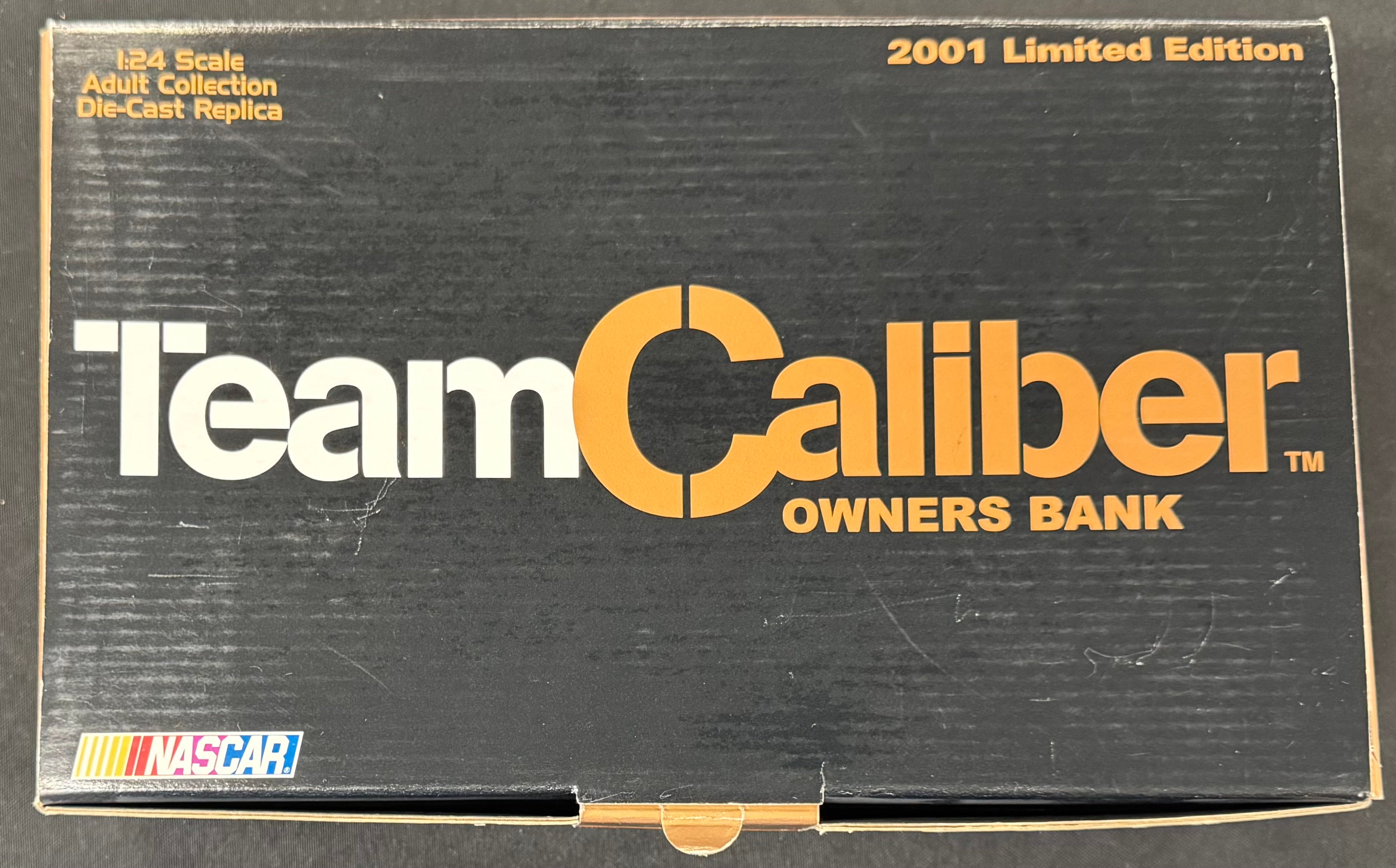Mark Martin #6 Viagra Owner's Bank 2001 Team Caliber 1:24 Diecast Car /1008