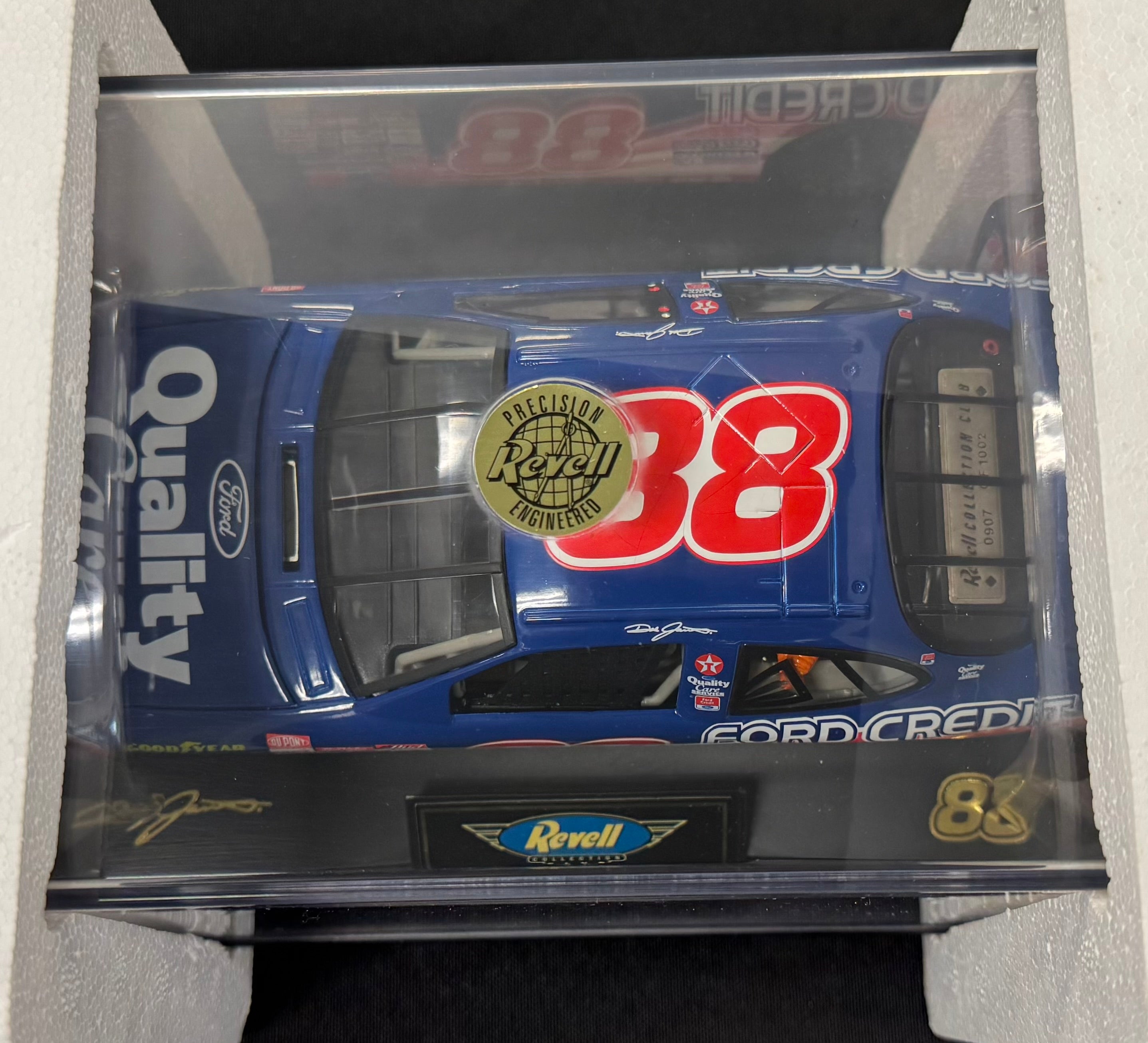 Dale Jarrett #88 Quality Care Ford 1998 Revell Collection 1:24 Diecast Car /1002