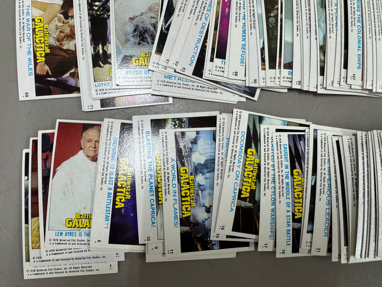 1978 Topps Battlestar Galactica Complete Set (132) W/ Stickers (22) EX
